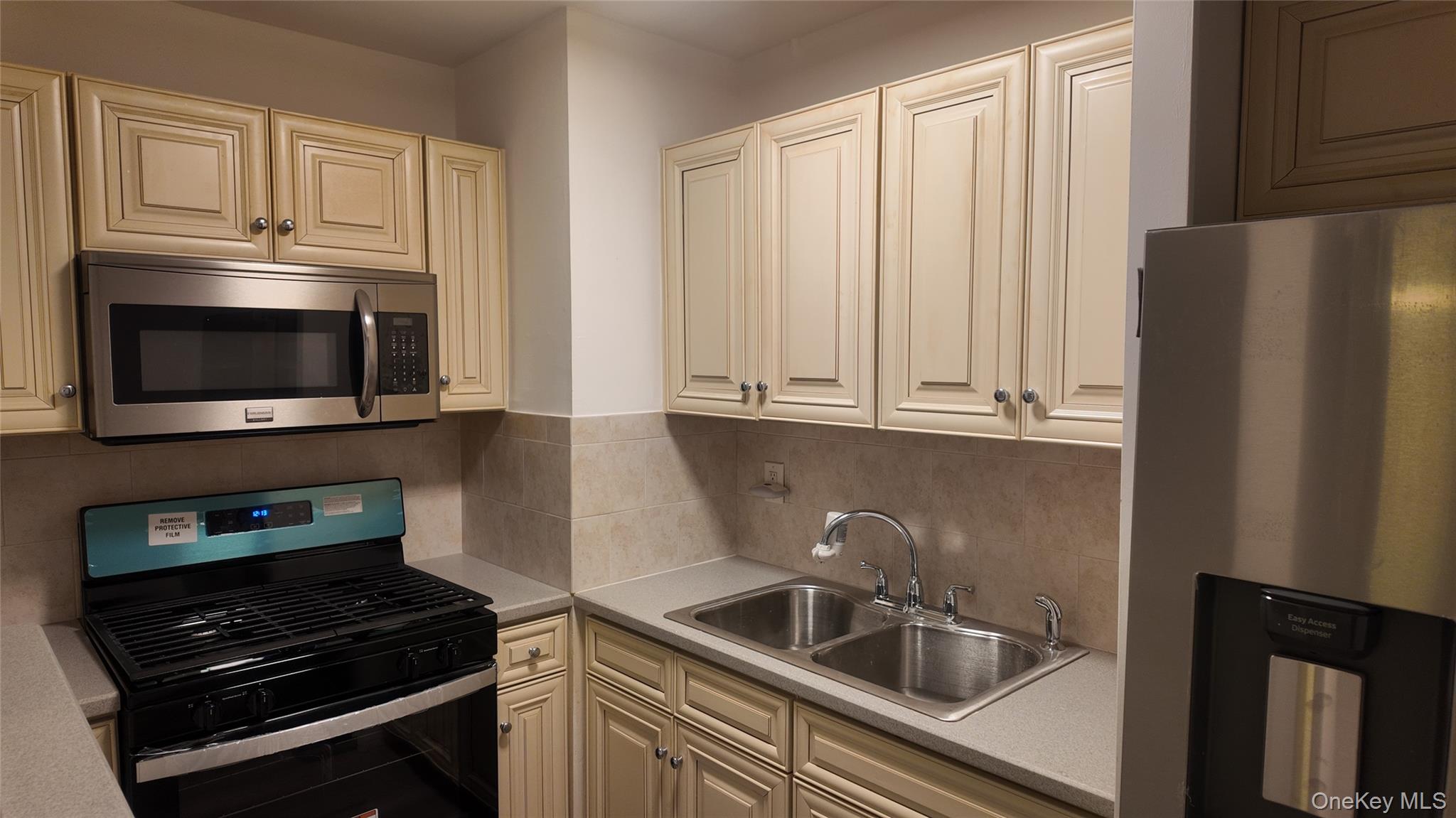 20 Wendell Street # A16, Hempstead, NY 11550