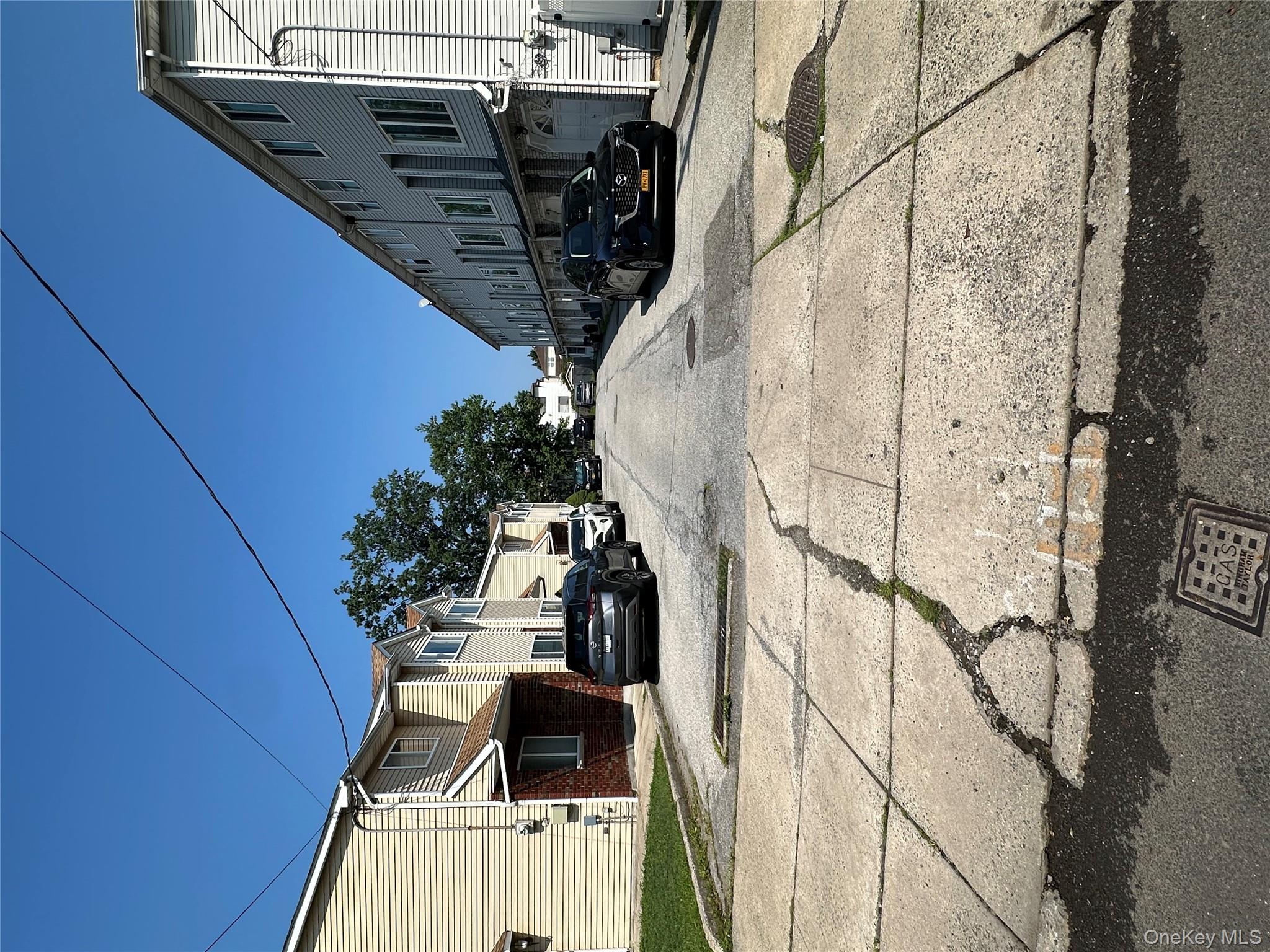 1 Patty Court, Staten Island, NY 10312