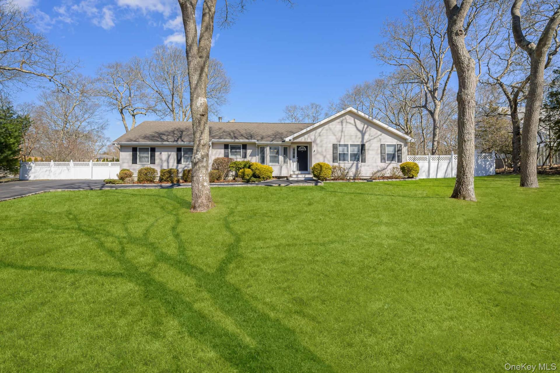 14 Sandalwood Court, Hampton Bays, NY 11946