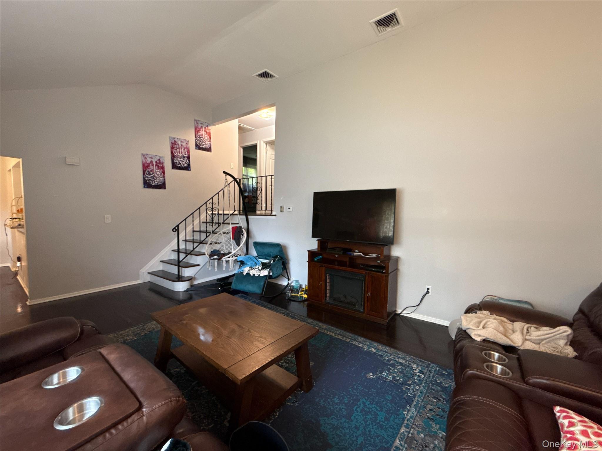 63 Waterbury Parkway, Cortlandt Manor, NY 10567