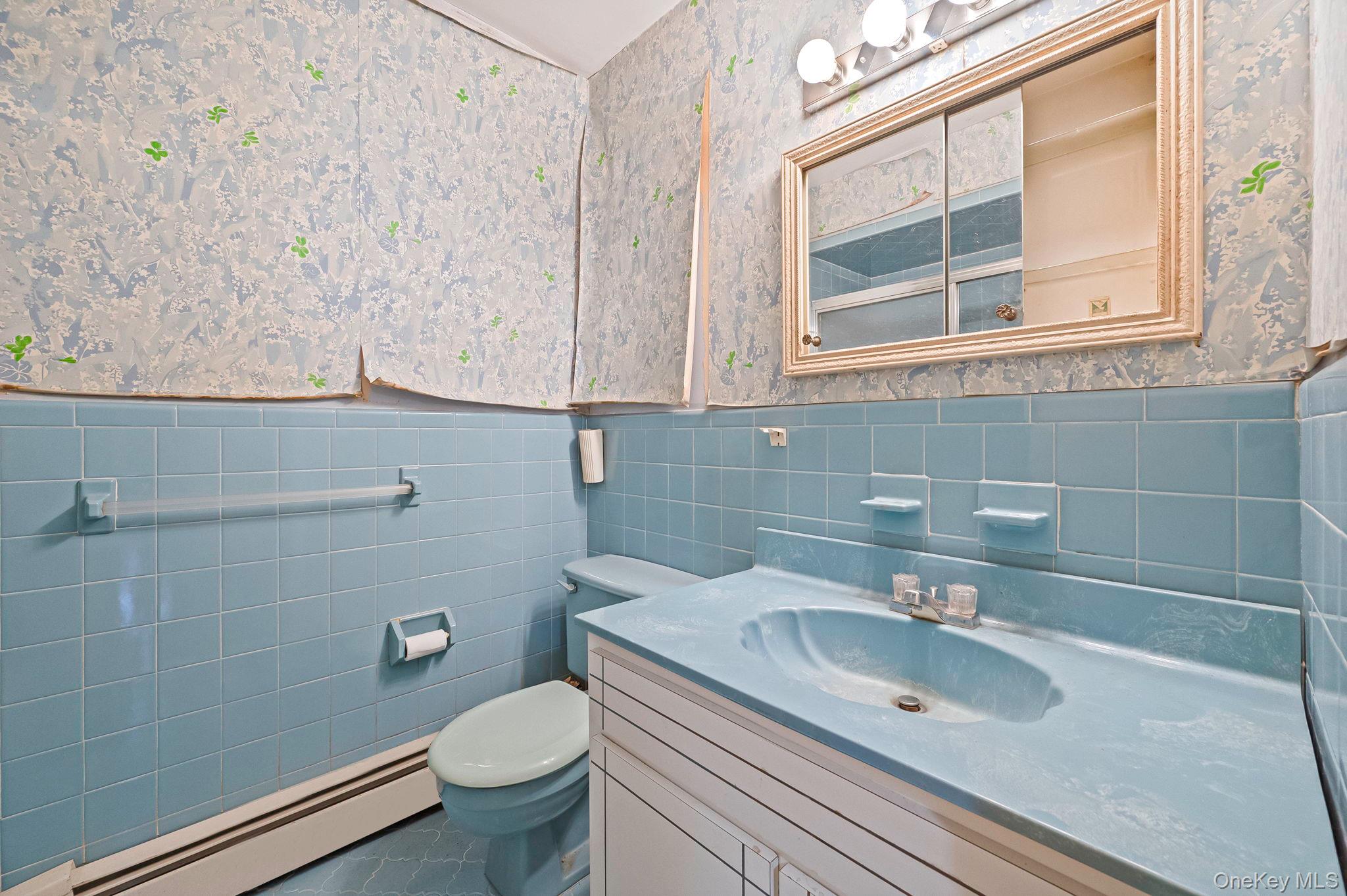 11 Easterly Road, Hampton Bays, NY 11946