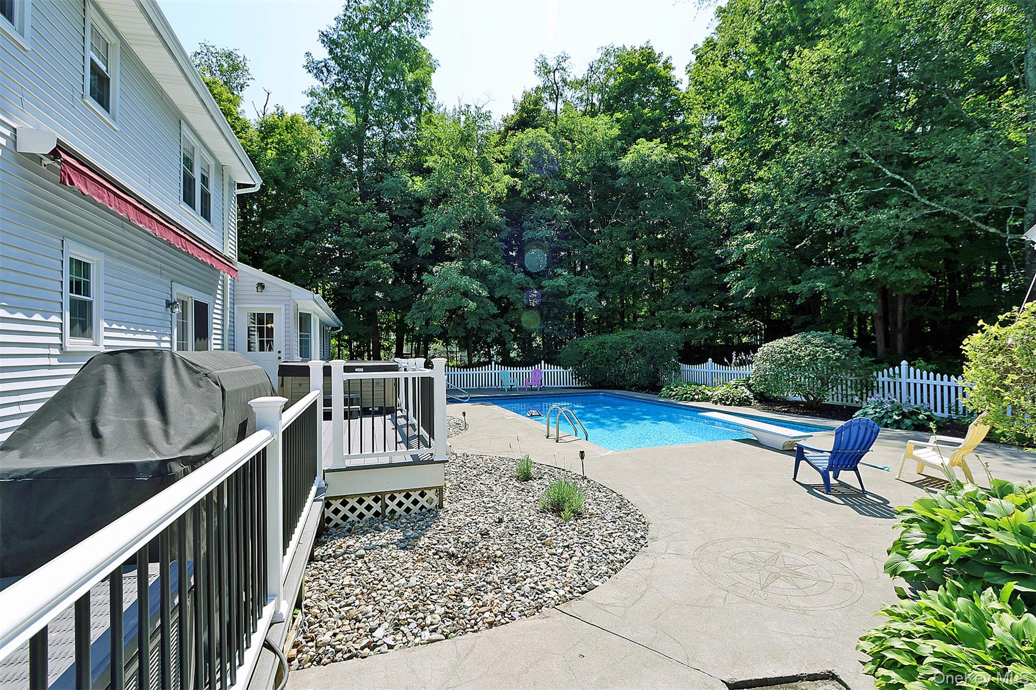 82 Thornhill Drive, Pleasant Valley, NY 12569