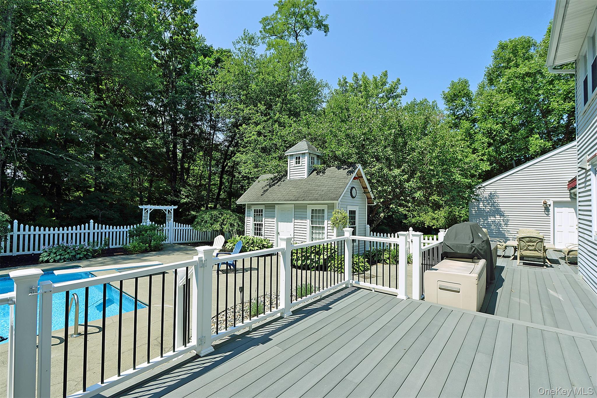 82 Thornhill Drive, Pleasant Valley, NY 12569