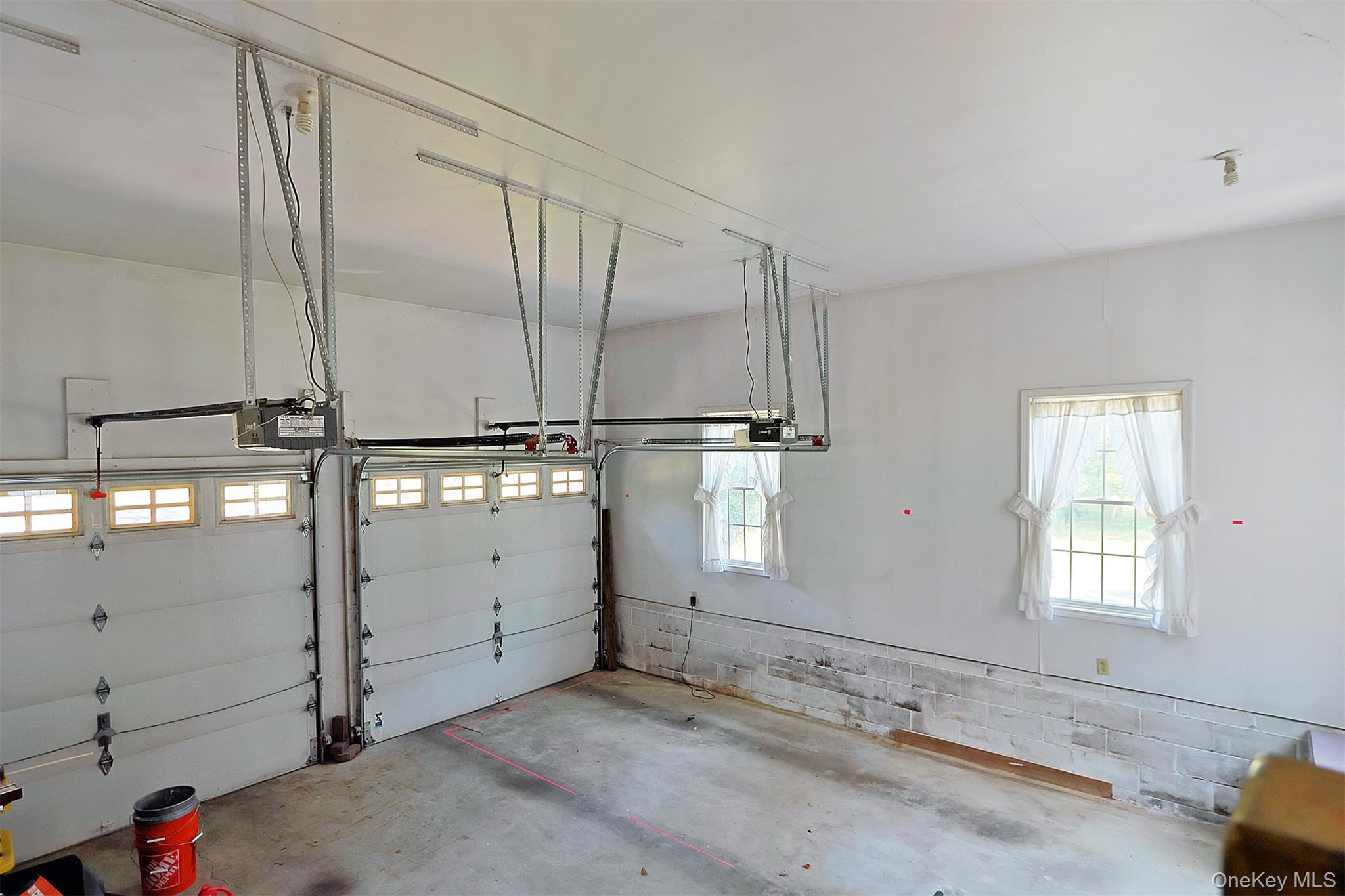 82 Thornhill Drive, Pleasant Valley, NY 12569