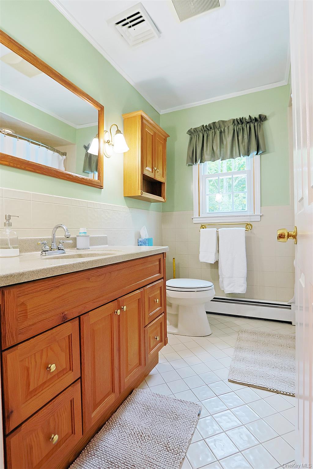 82 Thornhill Drive, Pleasant Valley, NY 12569