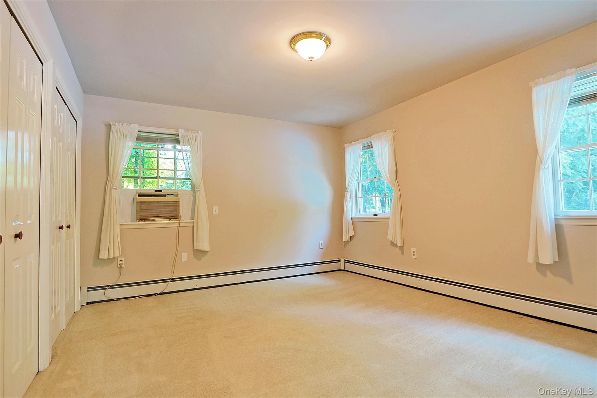 82 Thornhill Drive, Pleasant Valley, NY 12569