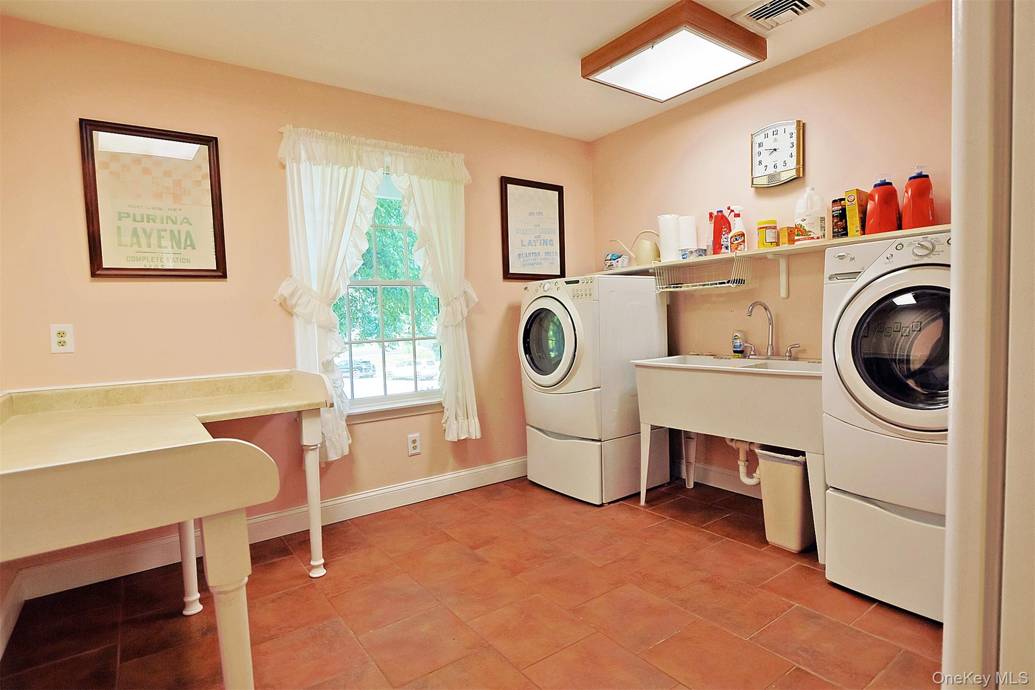 82 Thornhill Drive, Pleasant Valley, NY 12569