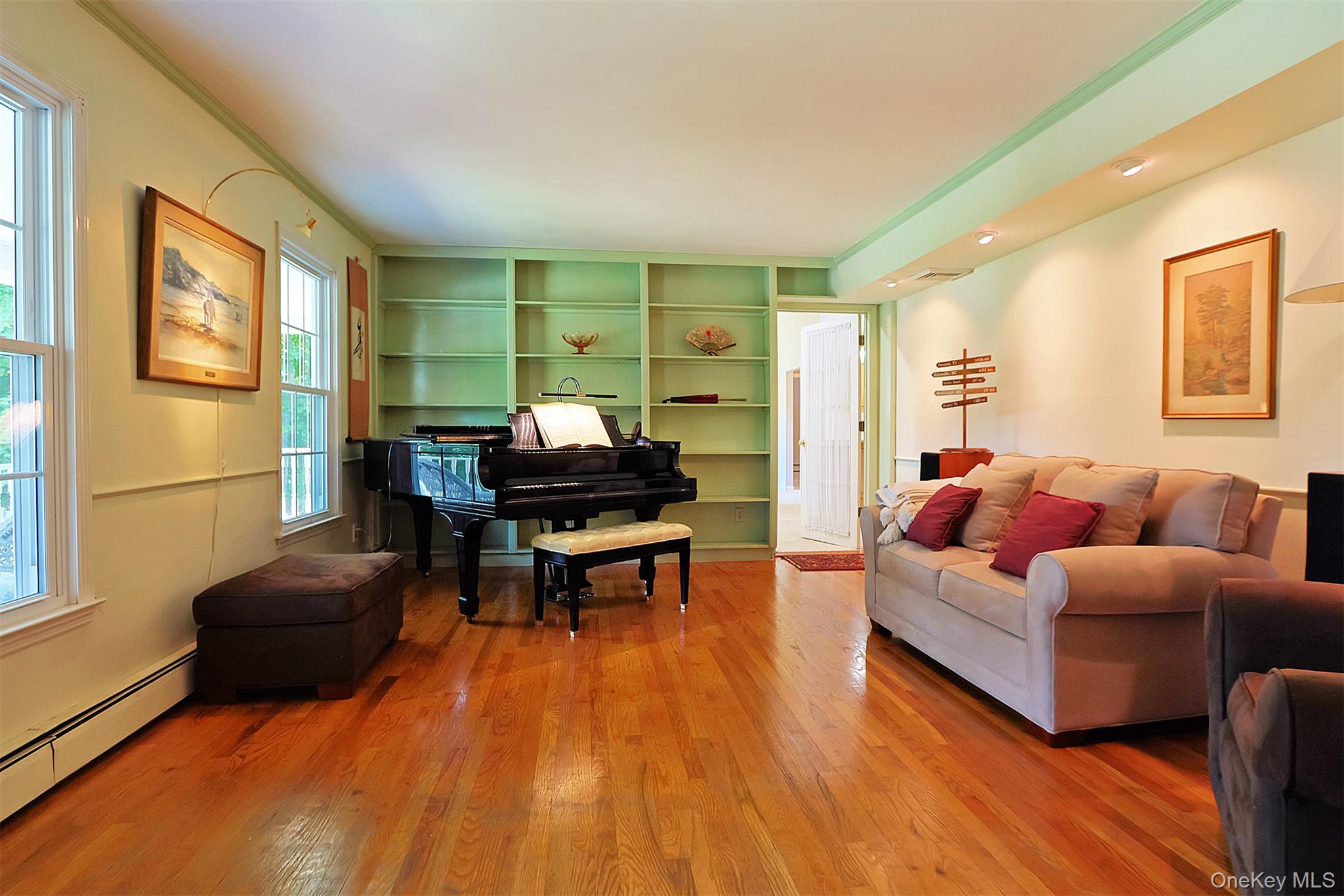 82 Thornhill Drive, Pleasant Valley, NY 12569