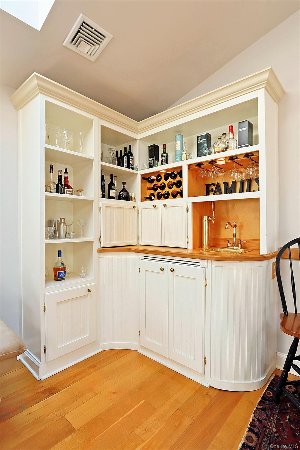 82 Thornhill Drive, Pleasant Valley, NY 12569