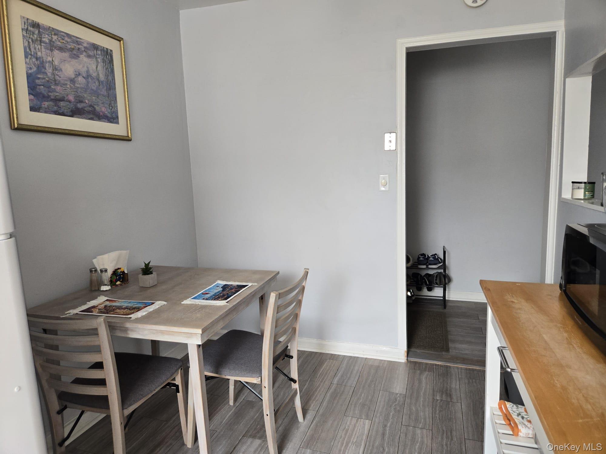 11 Bryant Crescent # 2I, White Plains, NY 10605