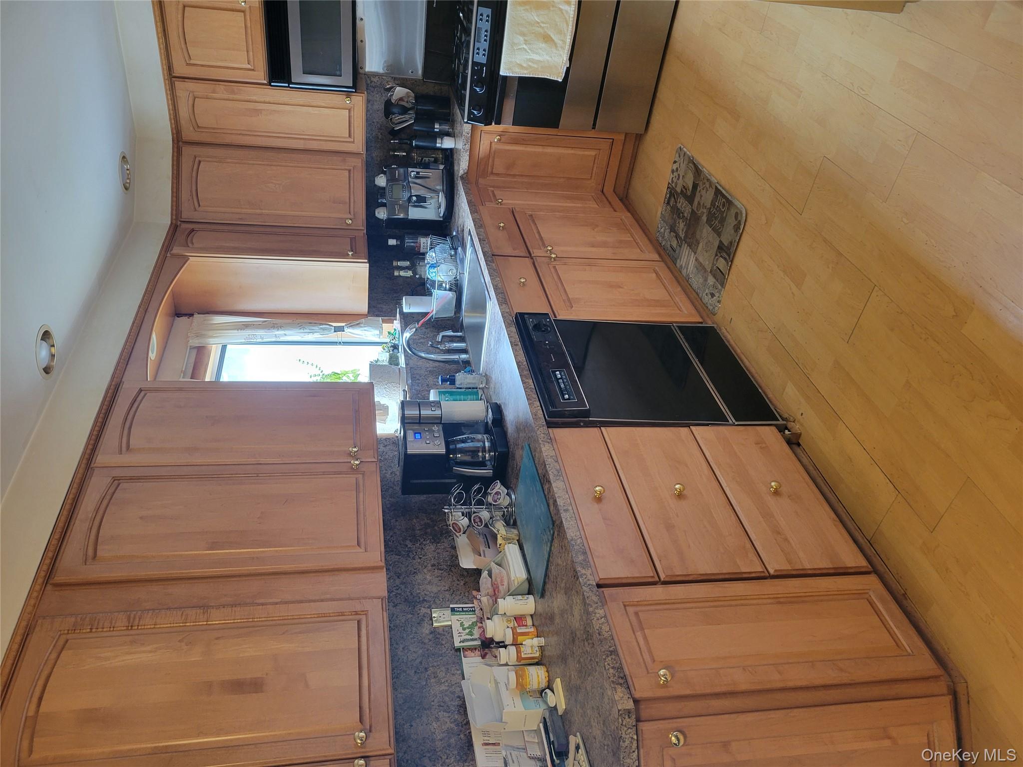 39 Barracuda Road, East Quogue, NY 11942