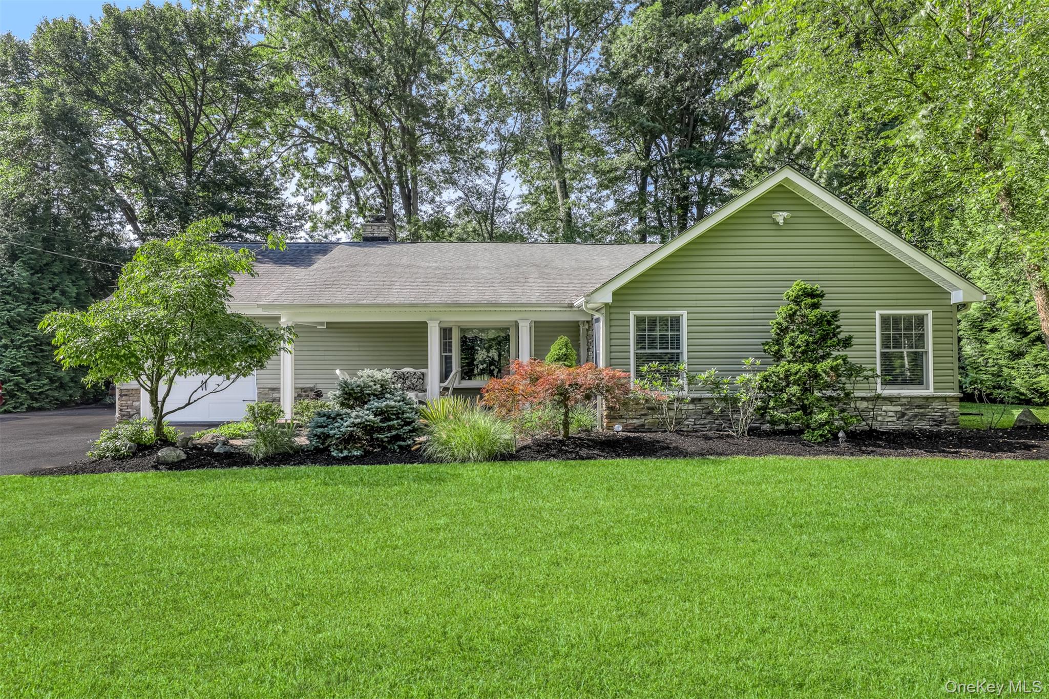 320 Blauvelt Road, Pearl River, NY 10965