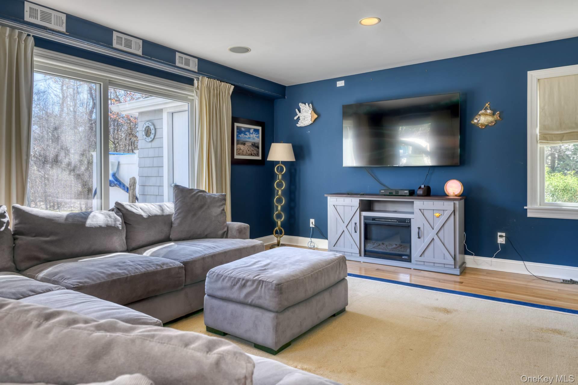 3 Rosebud Lane, East Quogue, NY 11942