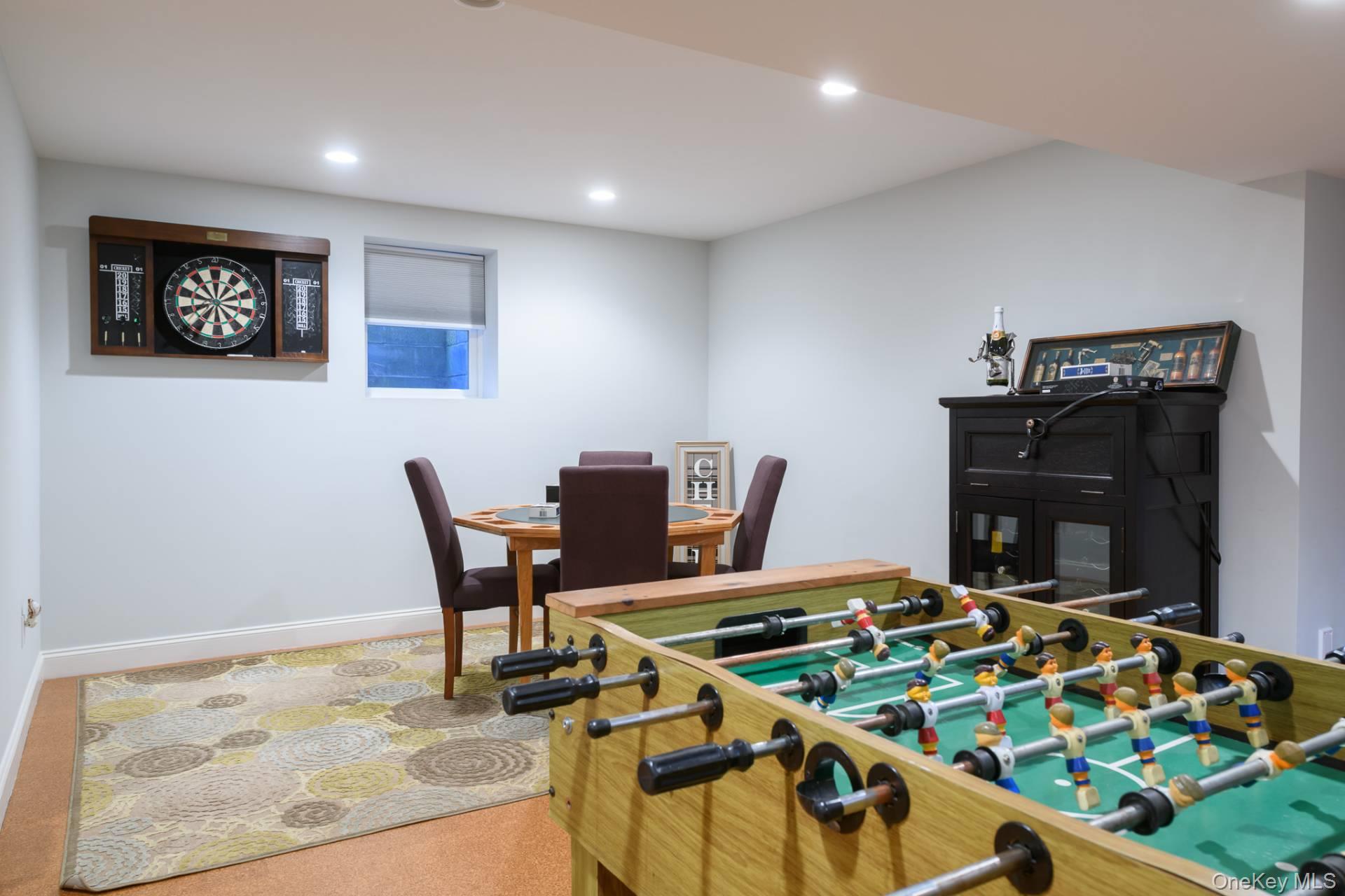 3 Rosebud Lane, East Quogue, NY 11942