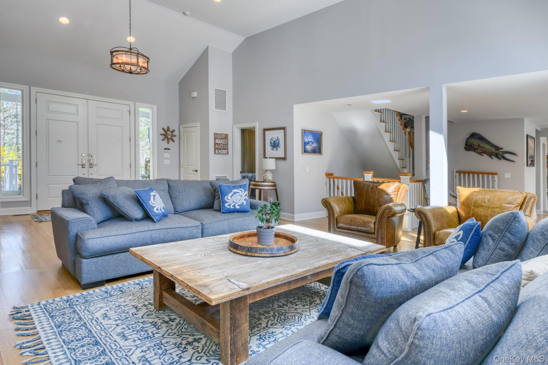 3 Rosebud Lane, East Quogue, NY 11942