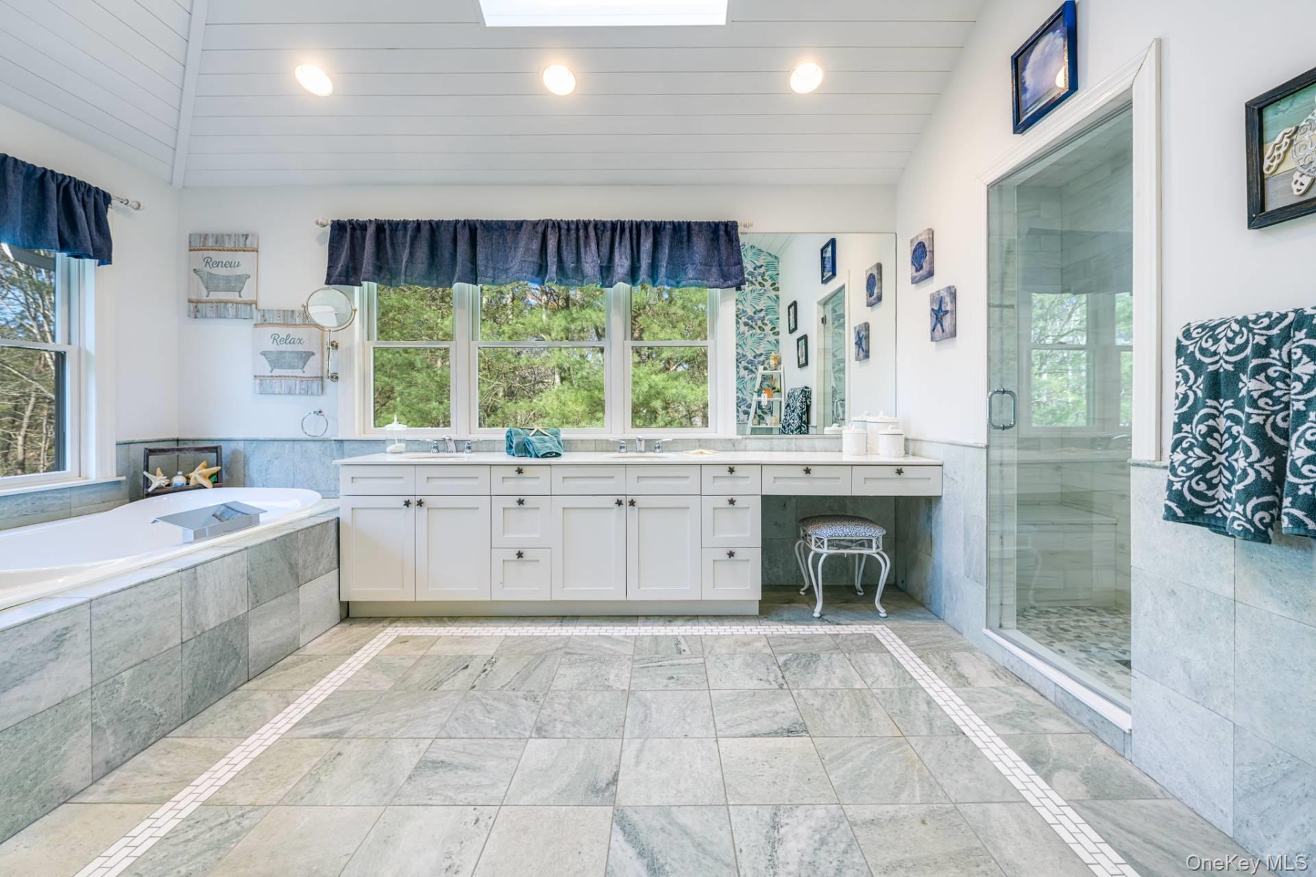 3 Rosebud Lane, East Quogue, NY 11942