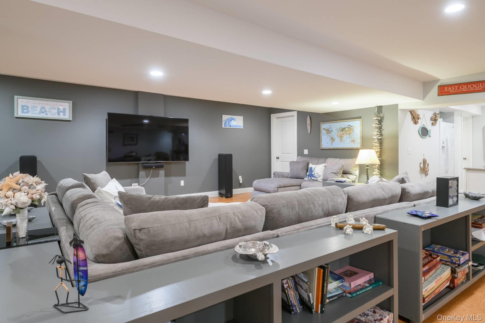 3 Rosebud Lane, East Quogue, NY 11942