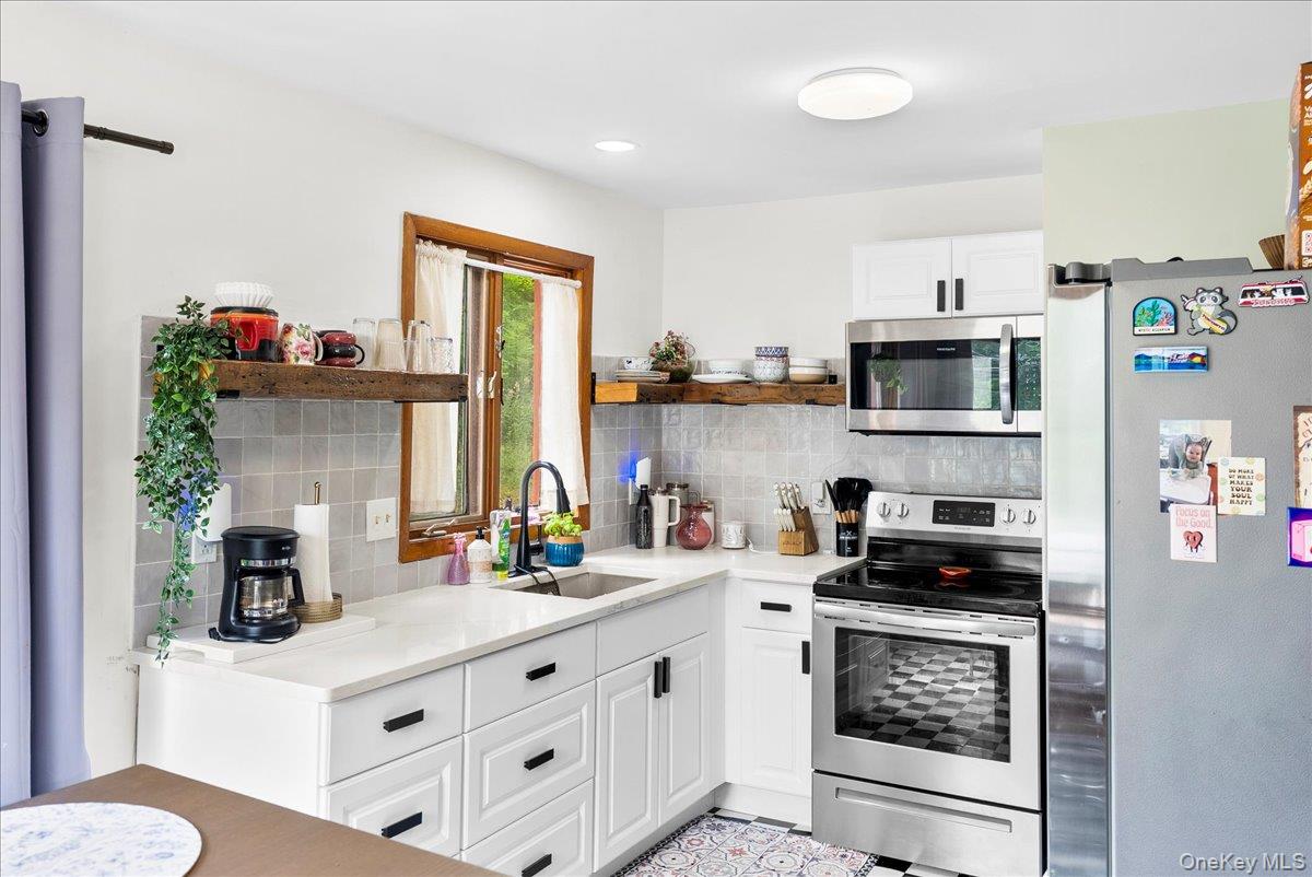 24 Alpine Drive, Cairo, NY 12473