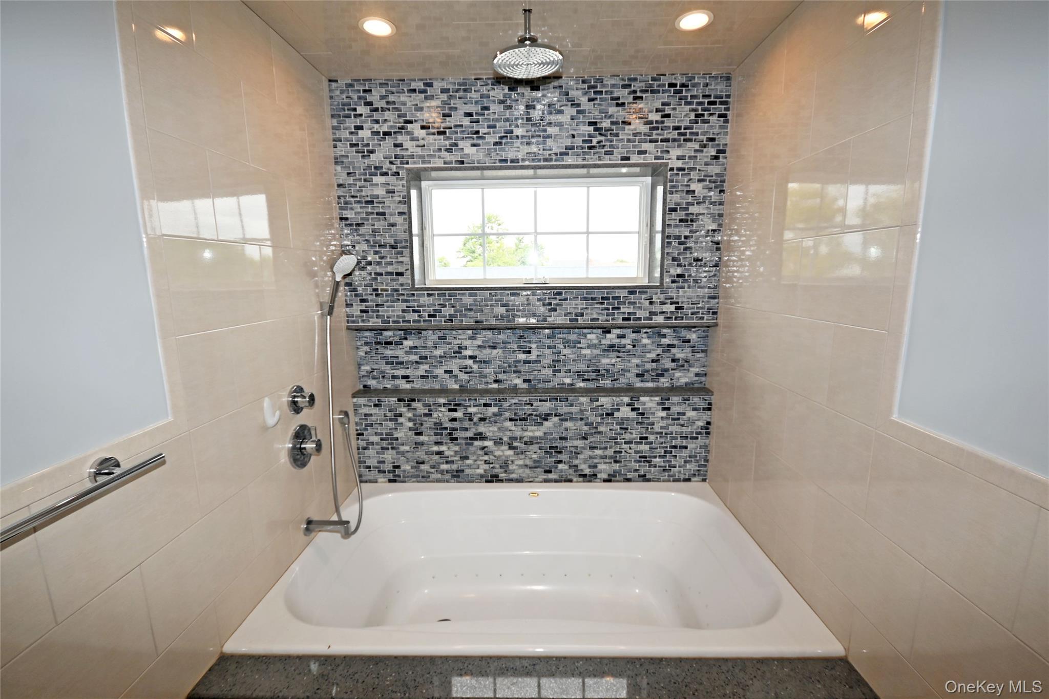 7 East Boulevard, East Rockaway, NY 11518