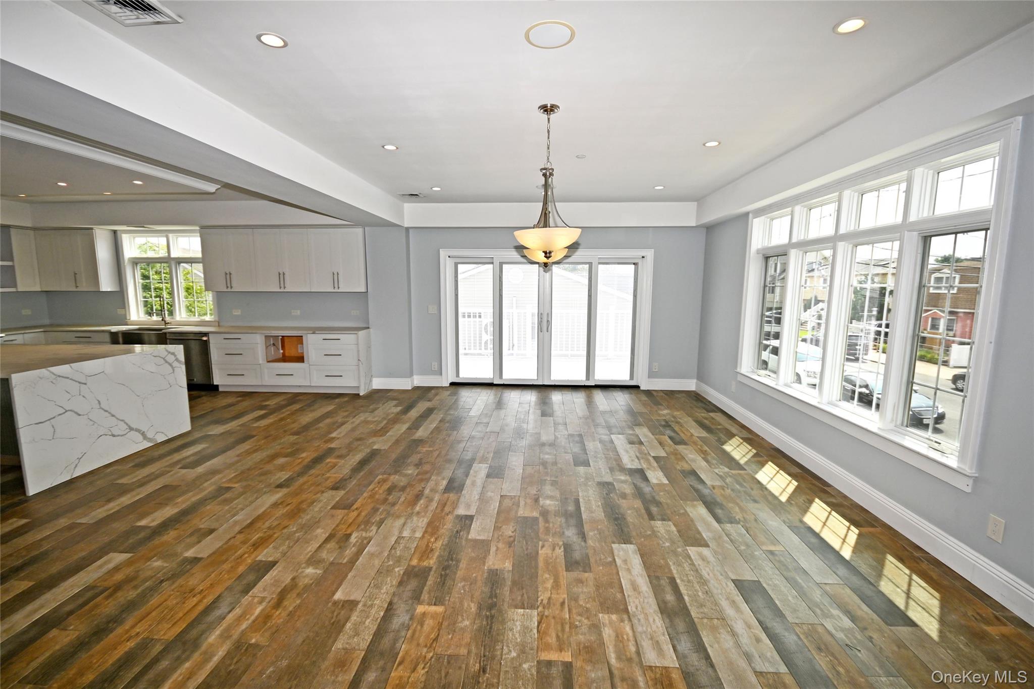 7 East Boulevard, East Rockaway, NY 11518