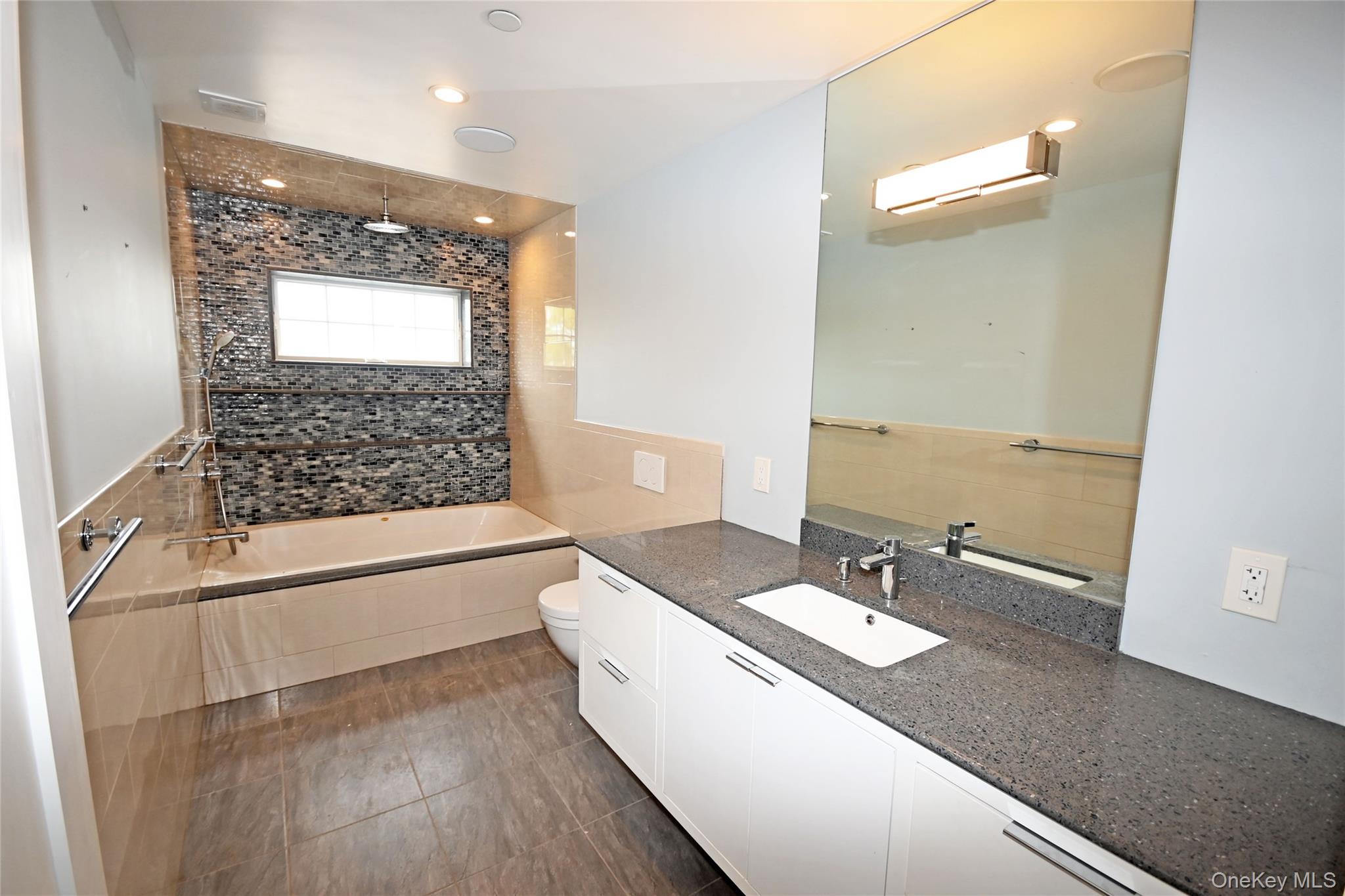 7 East Boulevard, East Rockaway, NY 11518