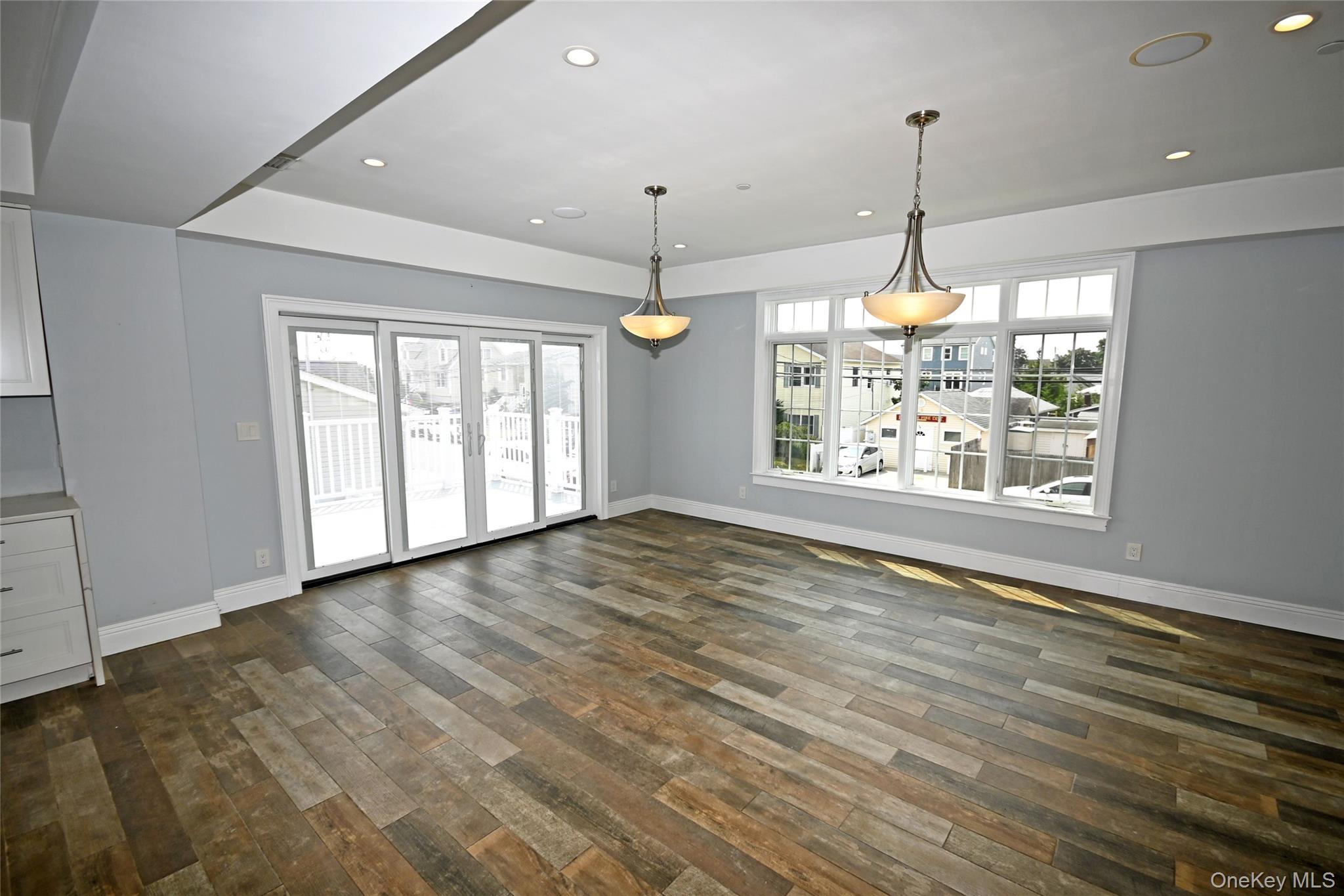 7 East Boulevard, East Rockaway, NY 11518