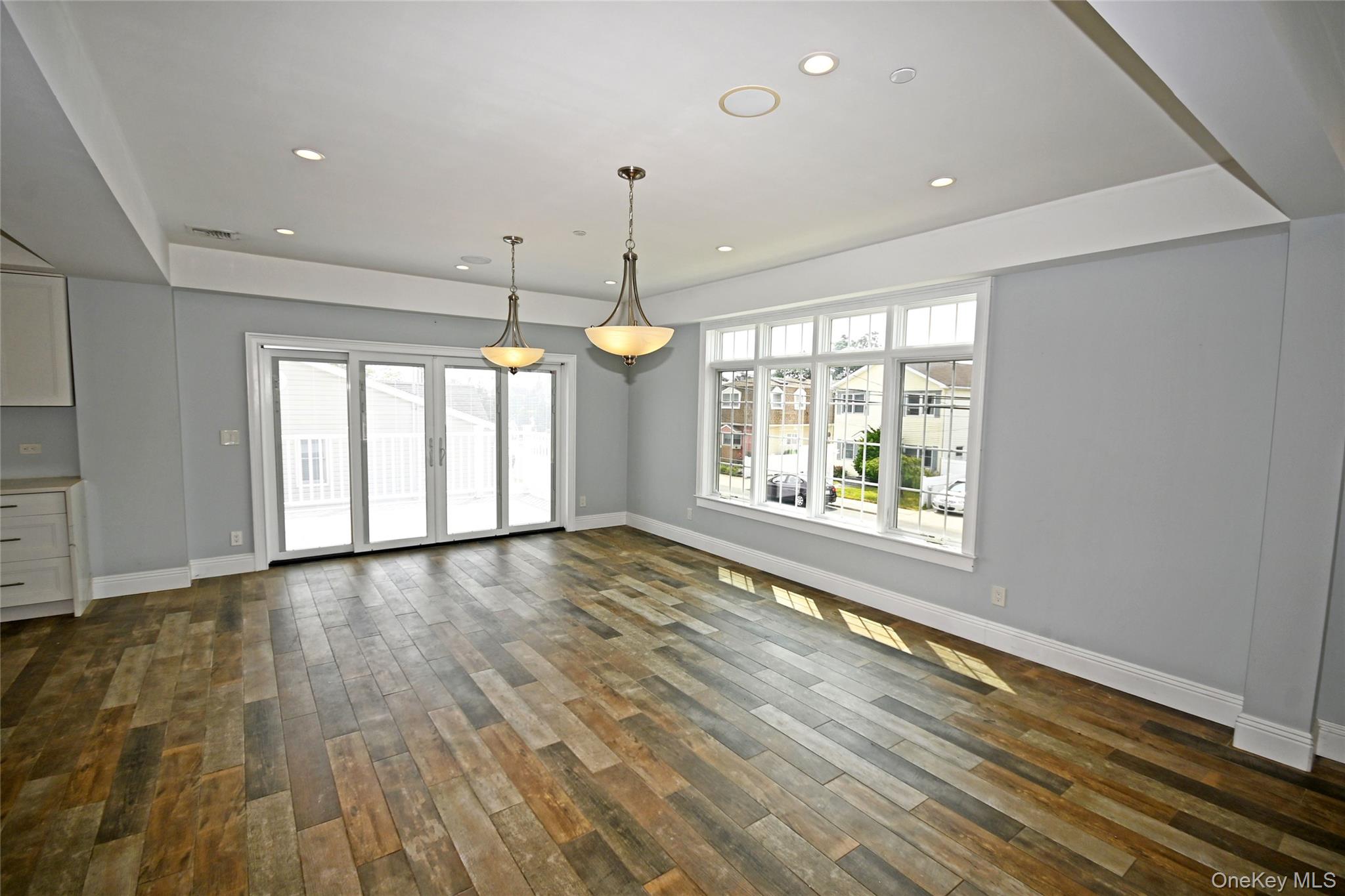 7 East Boulevard, East Rockaway, NY 11518