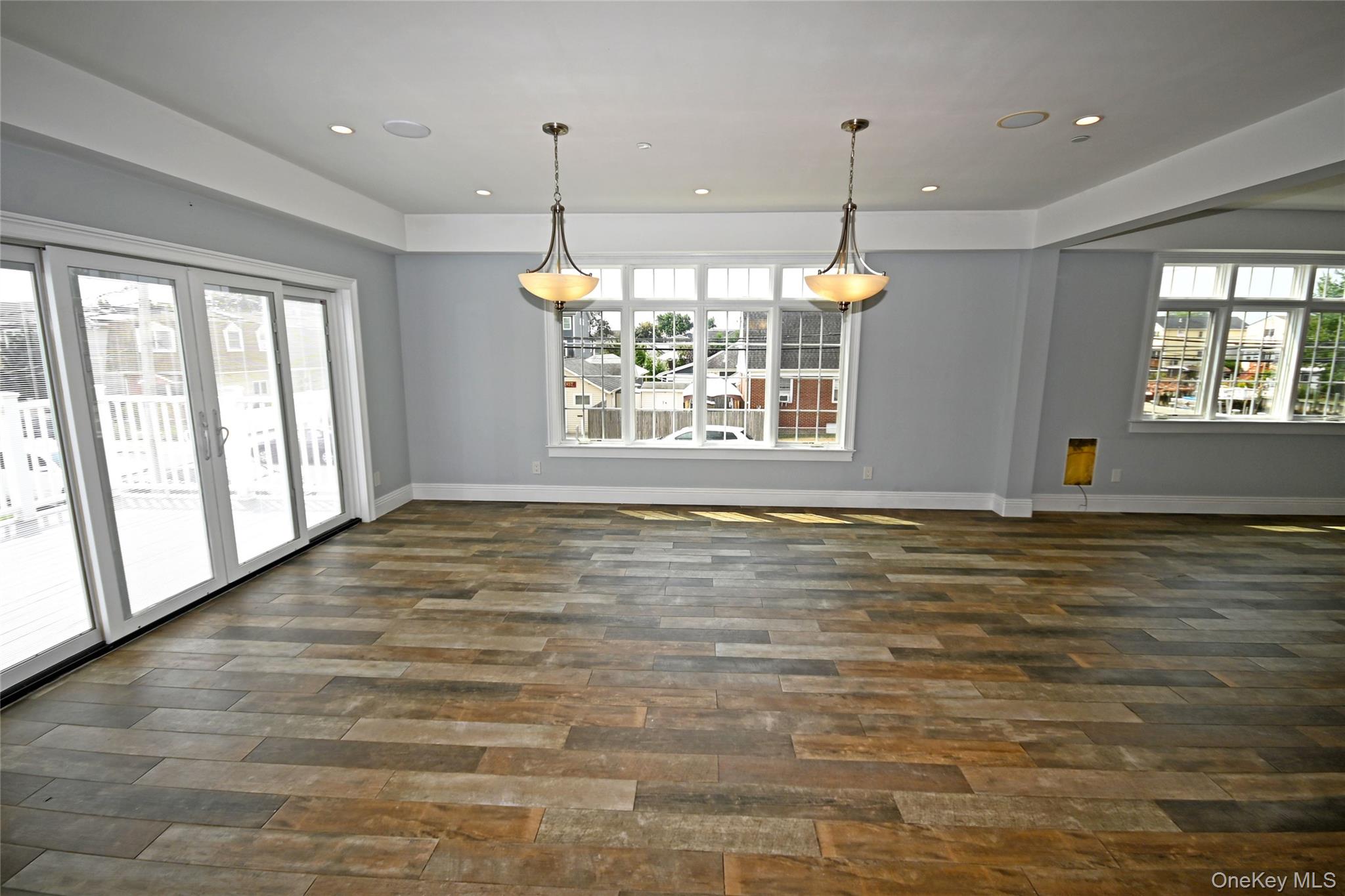 7 East Boulevard, East Rockaway, NY 11518