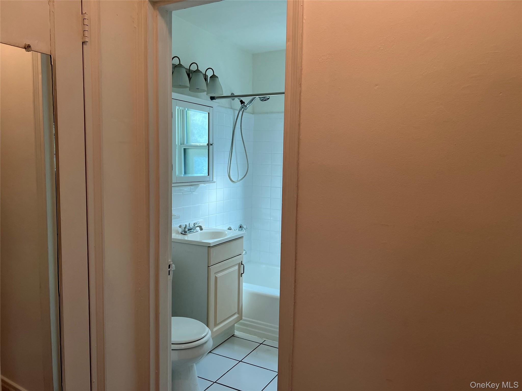 12 Hendrick Lane # 43E, Tarrytown, NY 10591