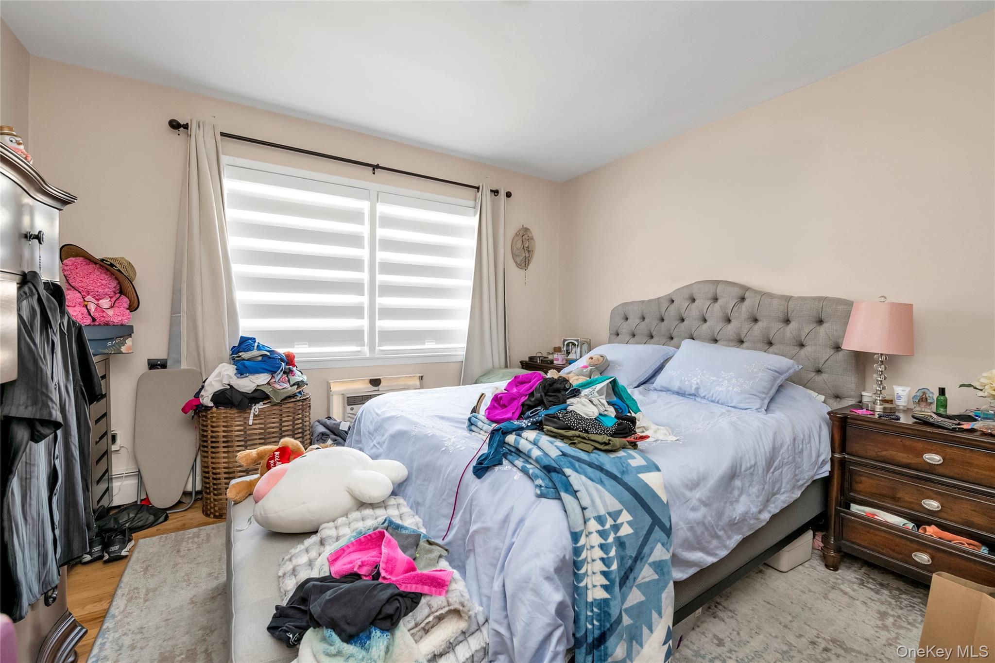 6126 164 St, Fresh Meadows, NY 11365