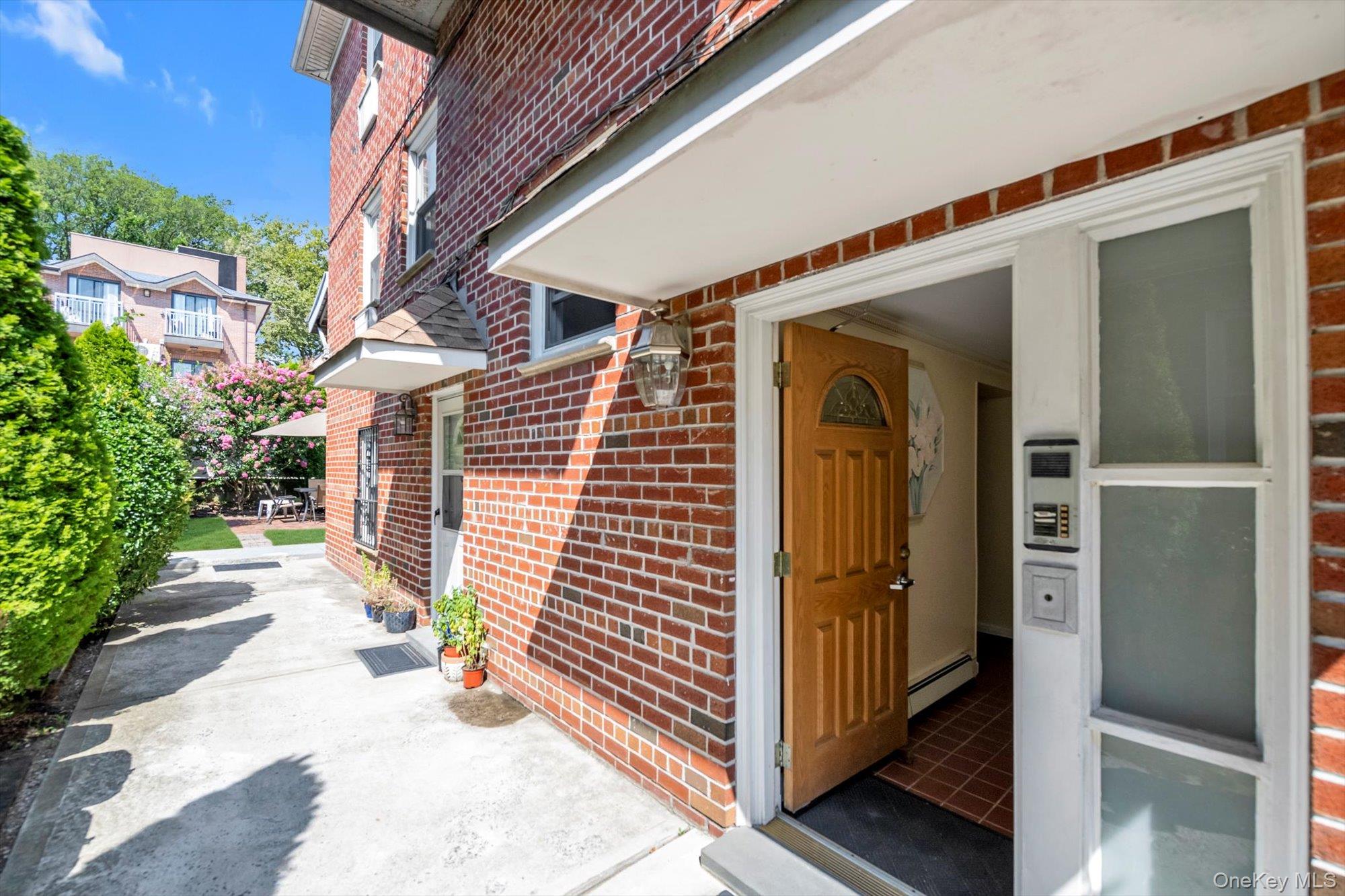 6126 164 St, Fresh Meadows, NY 11365