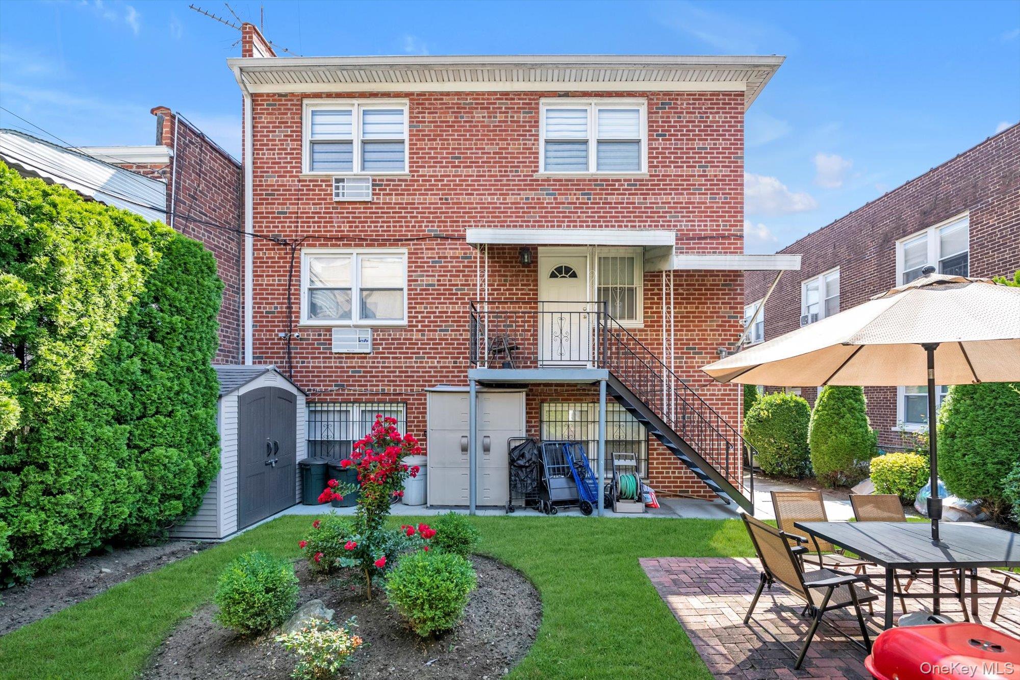 6126 164 St, Fresh Meadows, NY 11365