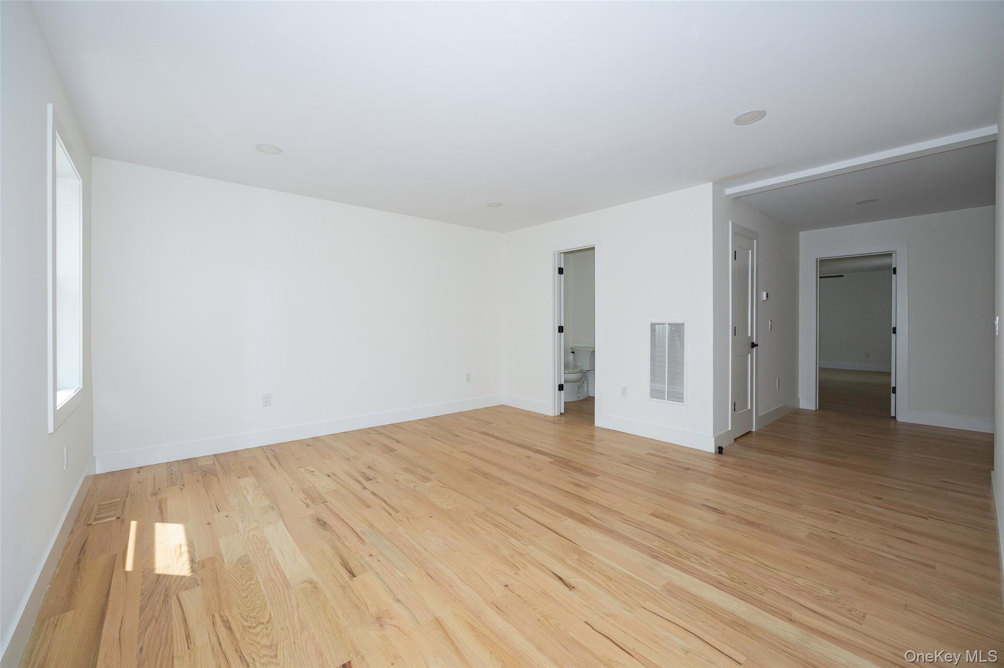 7441 S Broadway, Red Hook, NY 12571