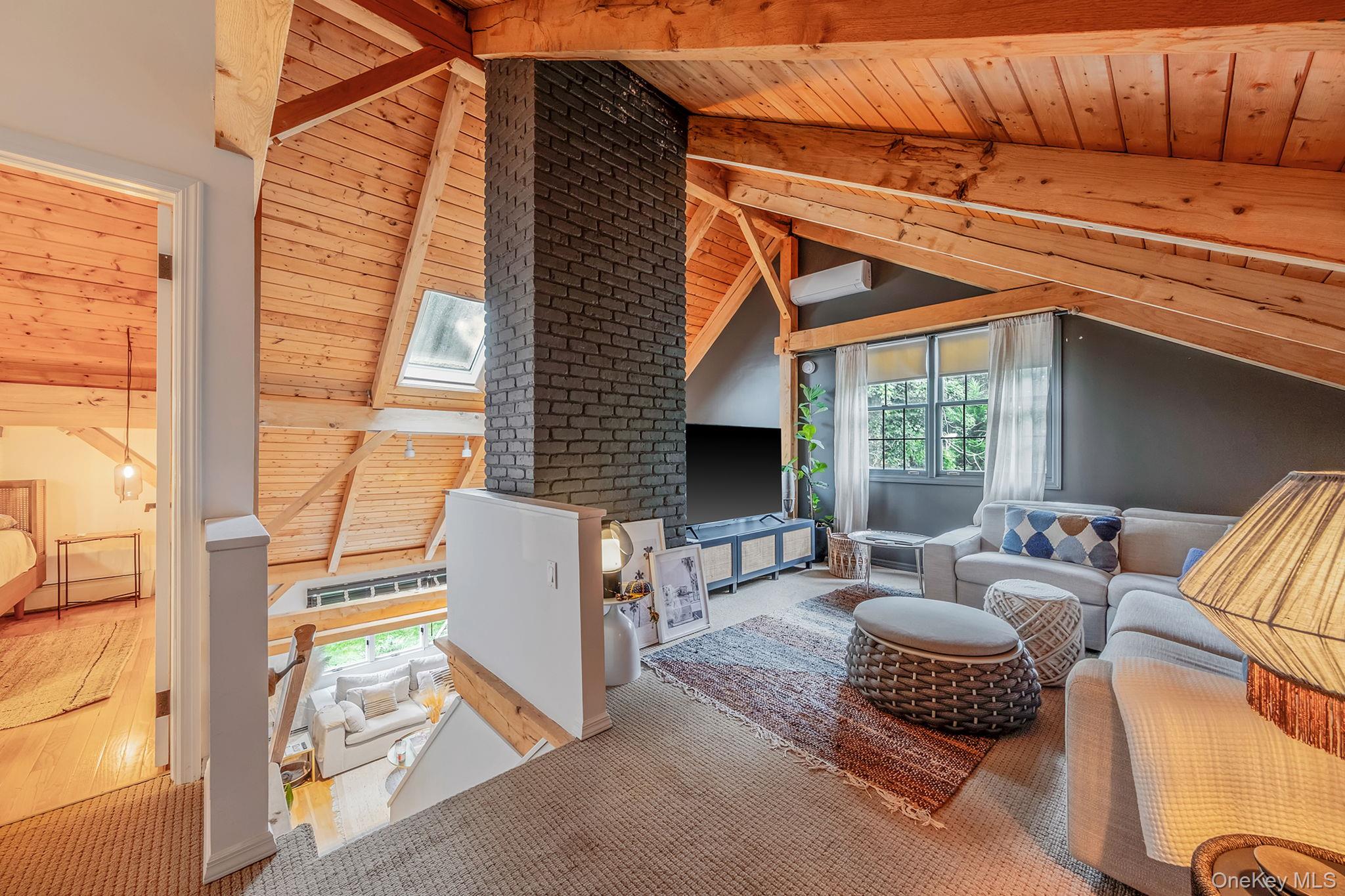 40 Linda Lane, Riverhead, NY 11901