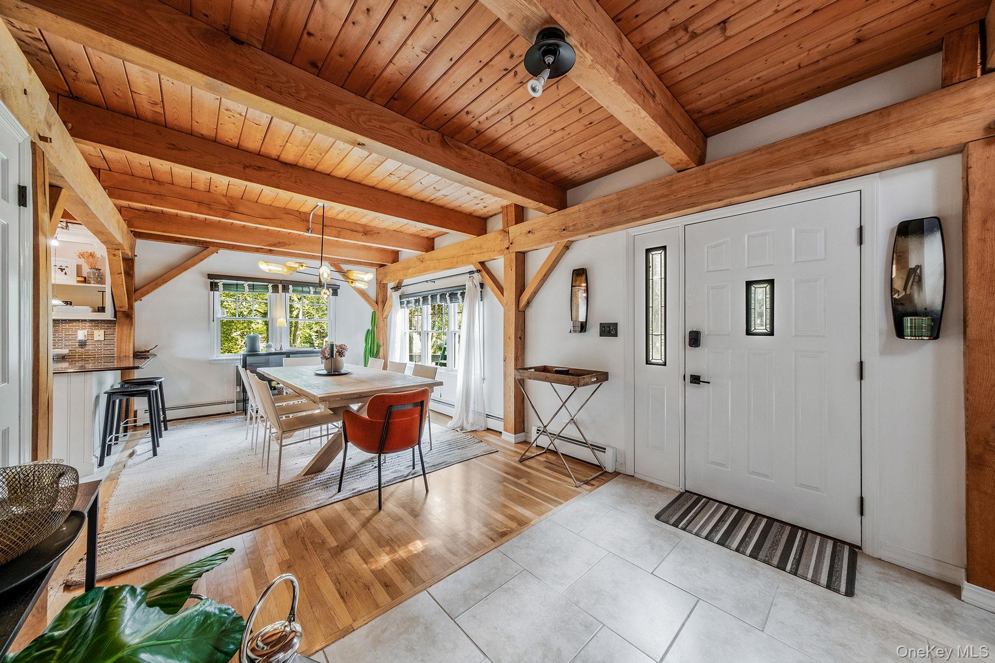 40 Linda Lane, Riverhead, NY 11901