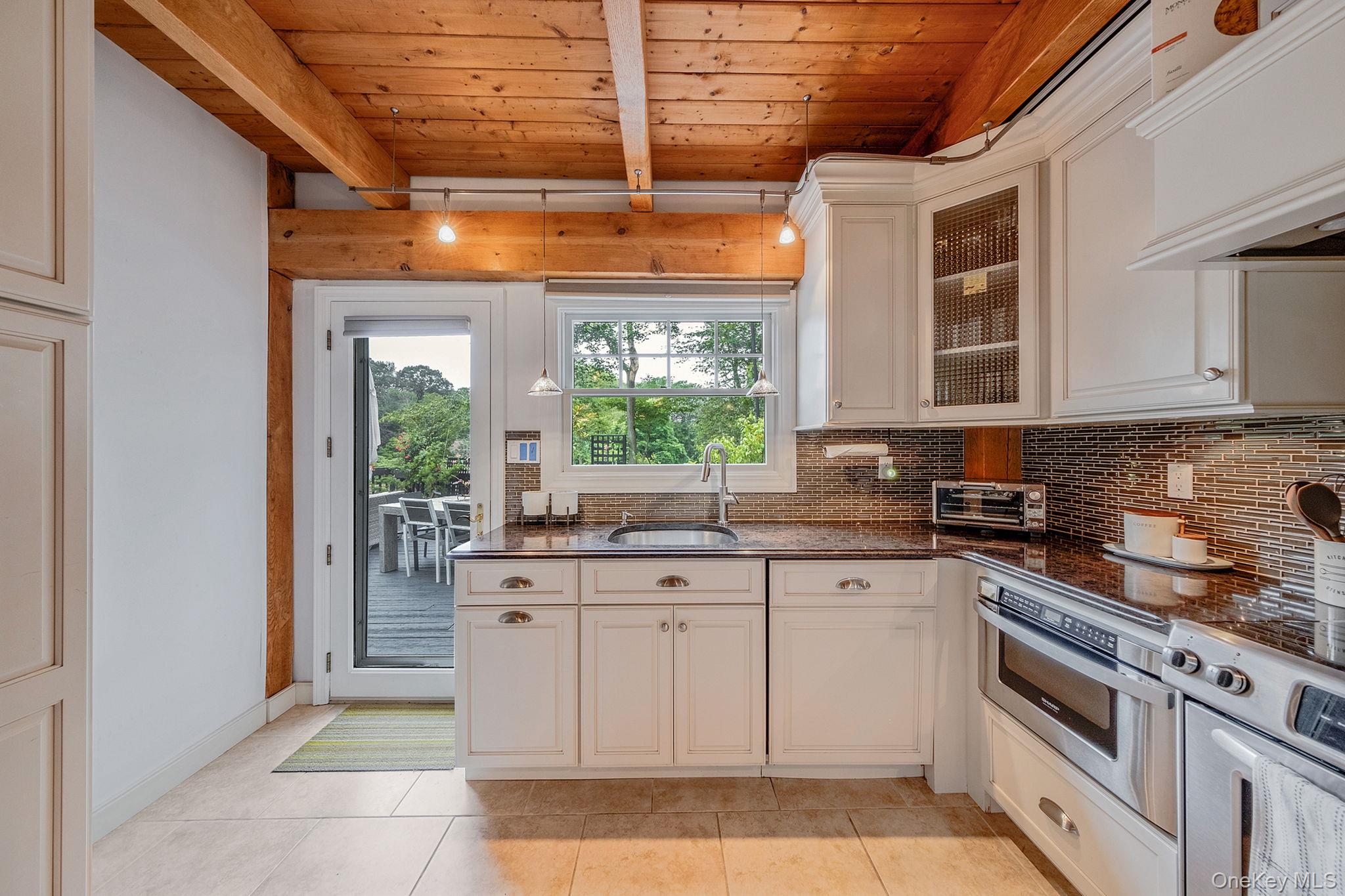 40 Linda Lane, Riverhead, NY 11901