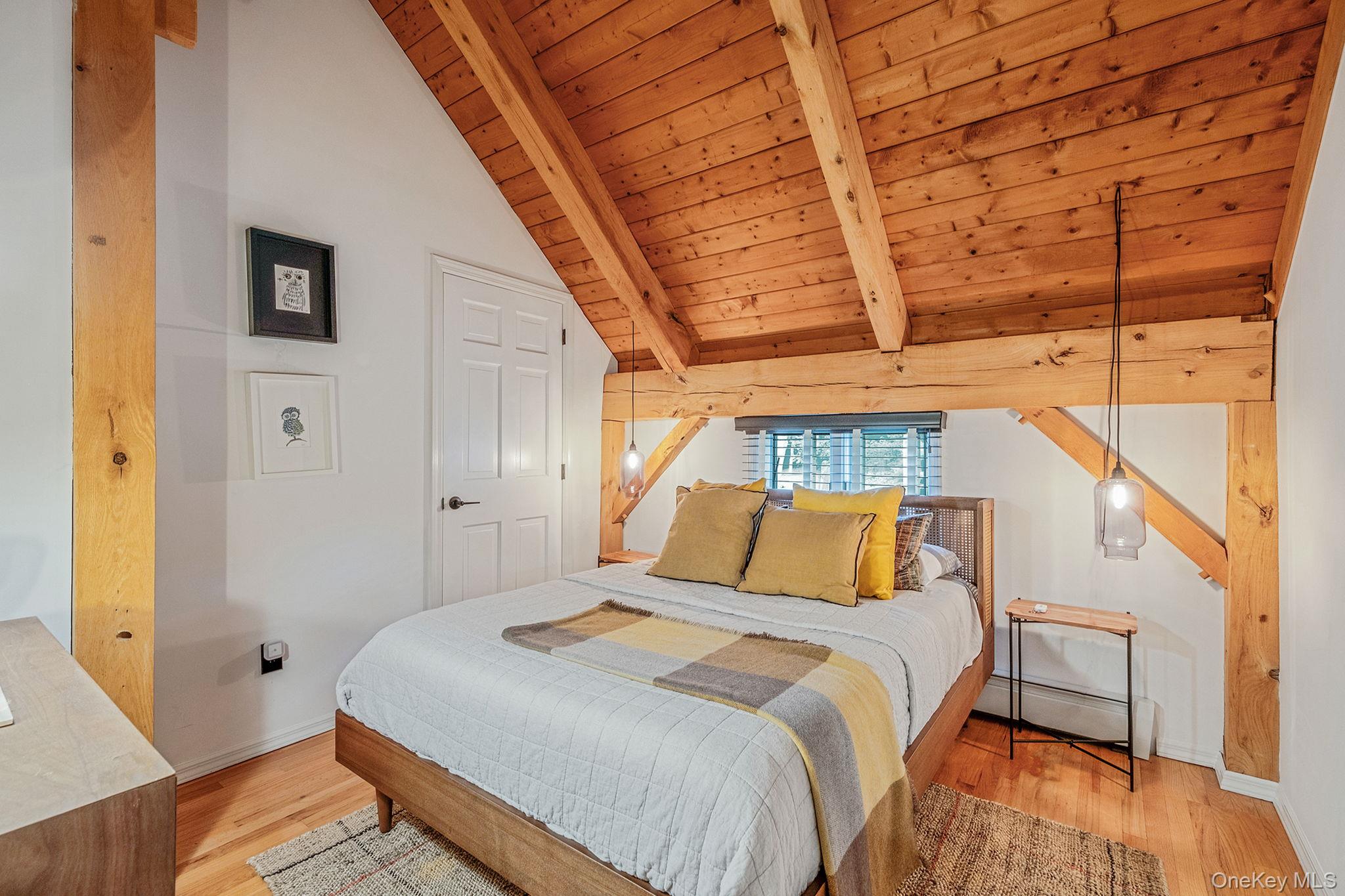 40 Linda Lane, Riverhead, NY 11901