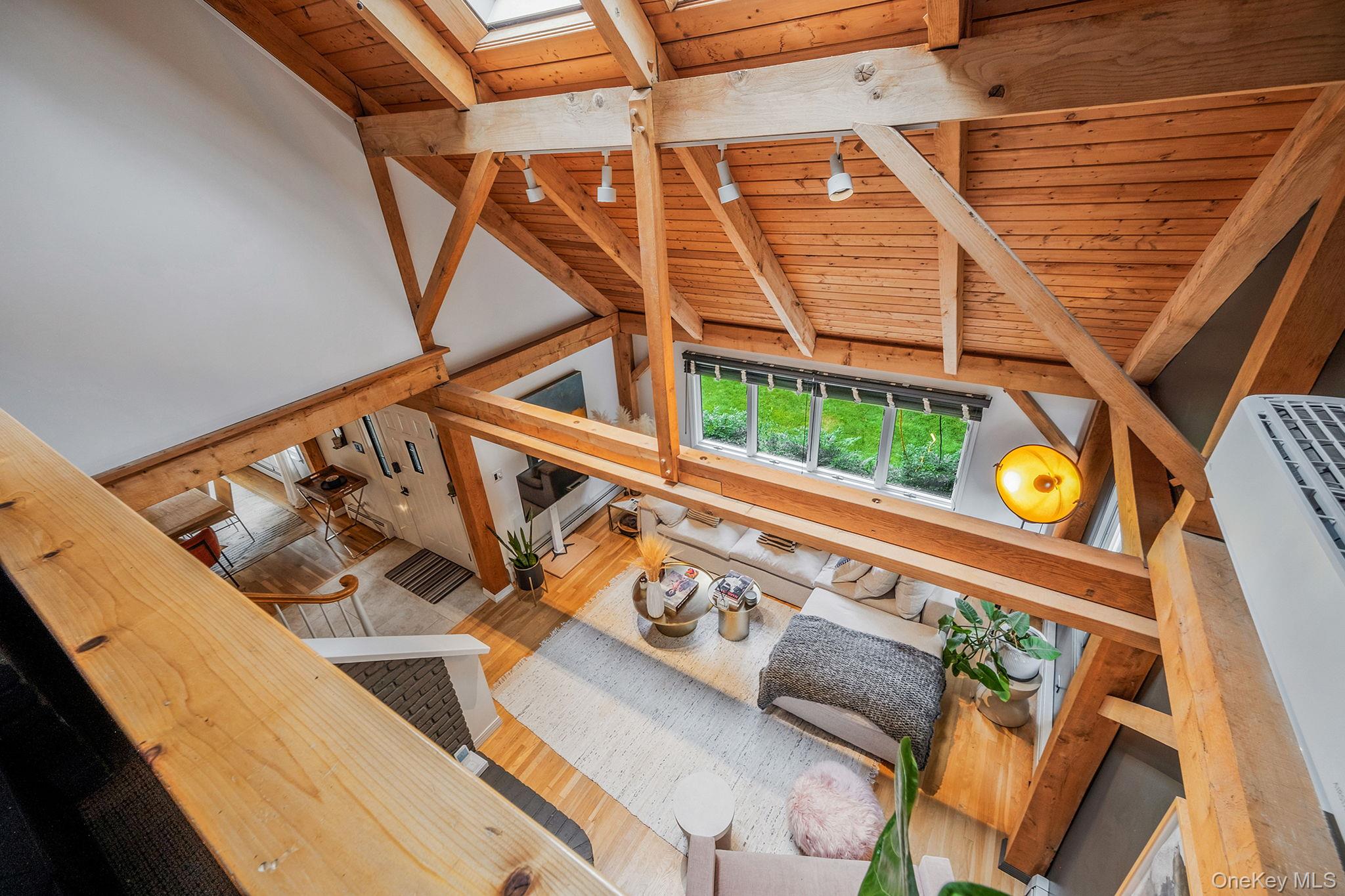 40 Linda Lane, Riverhead, NY 11901