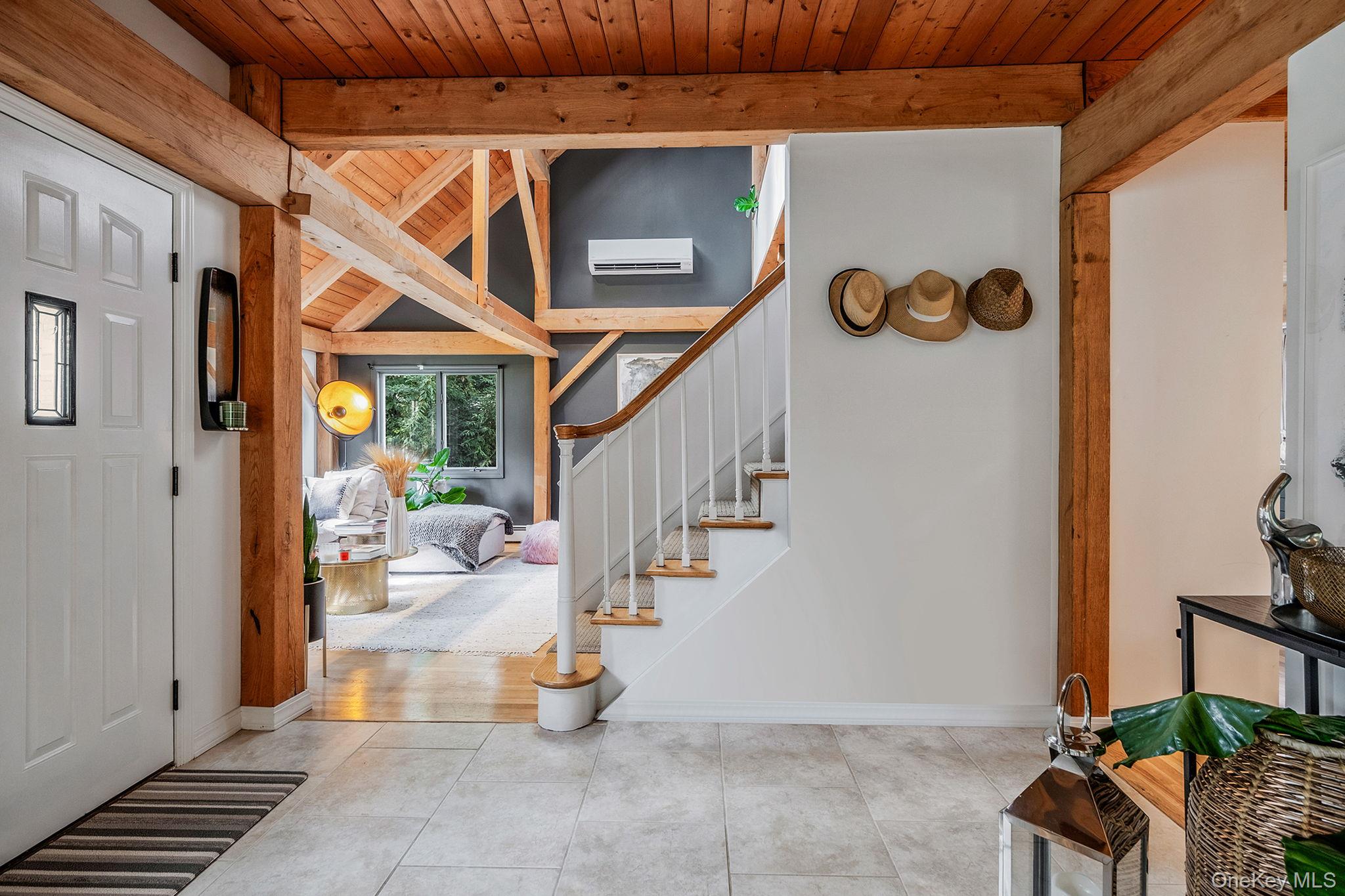 40 Linda Lane, Riverhead, NY 11901