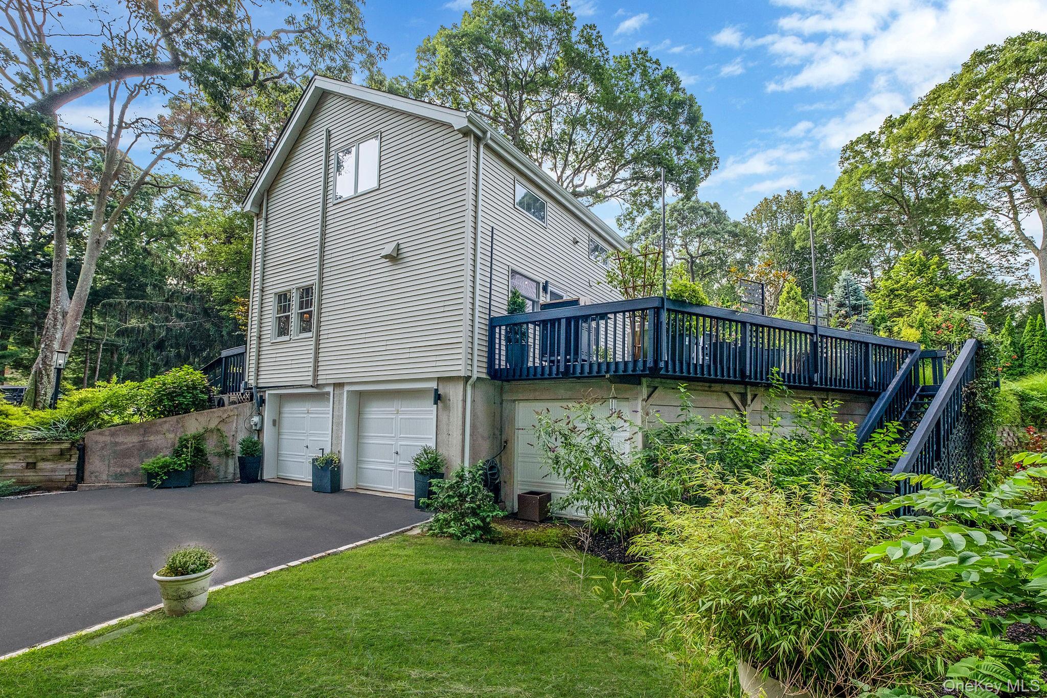 40 Linda Lane, Riverhead, NY 11901