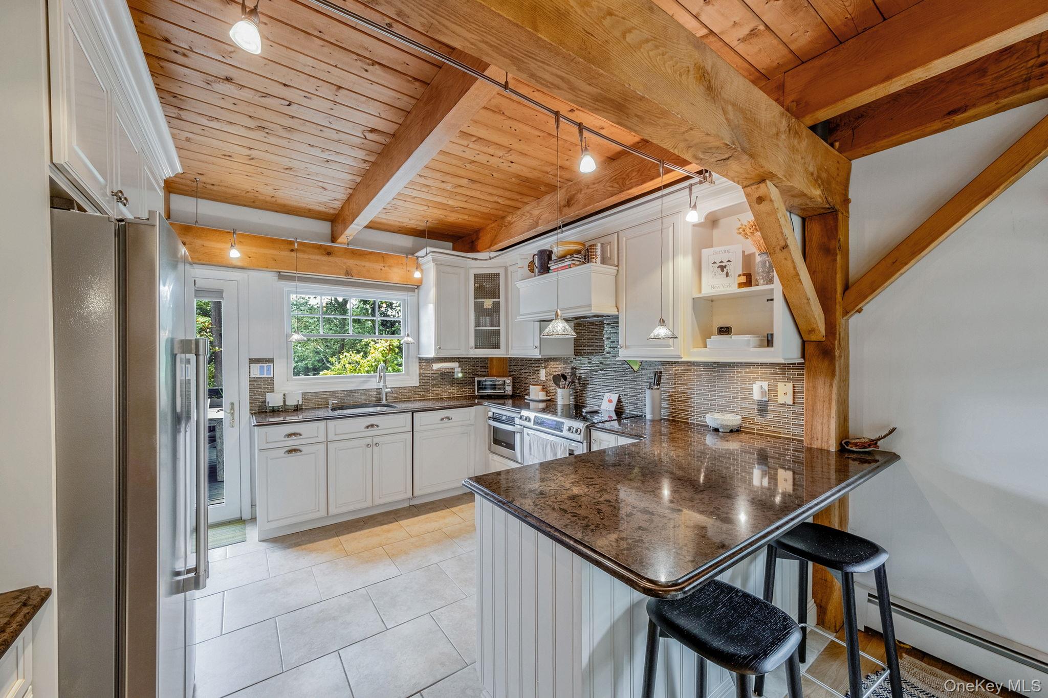 40 Linda Lane, Riverhead, NY 11901