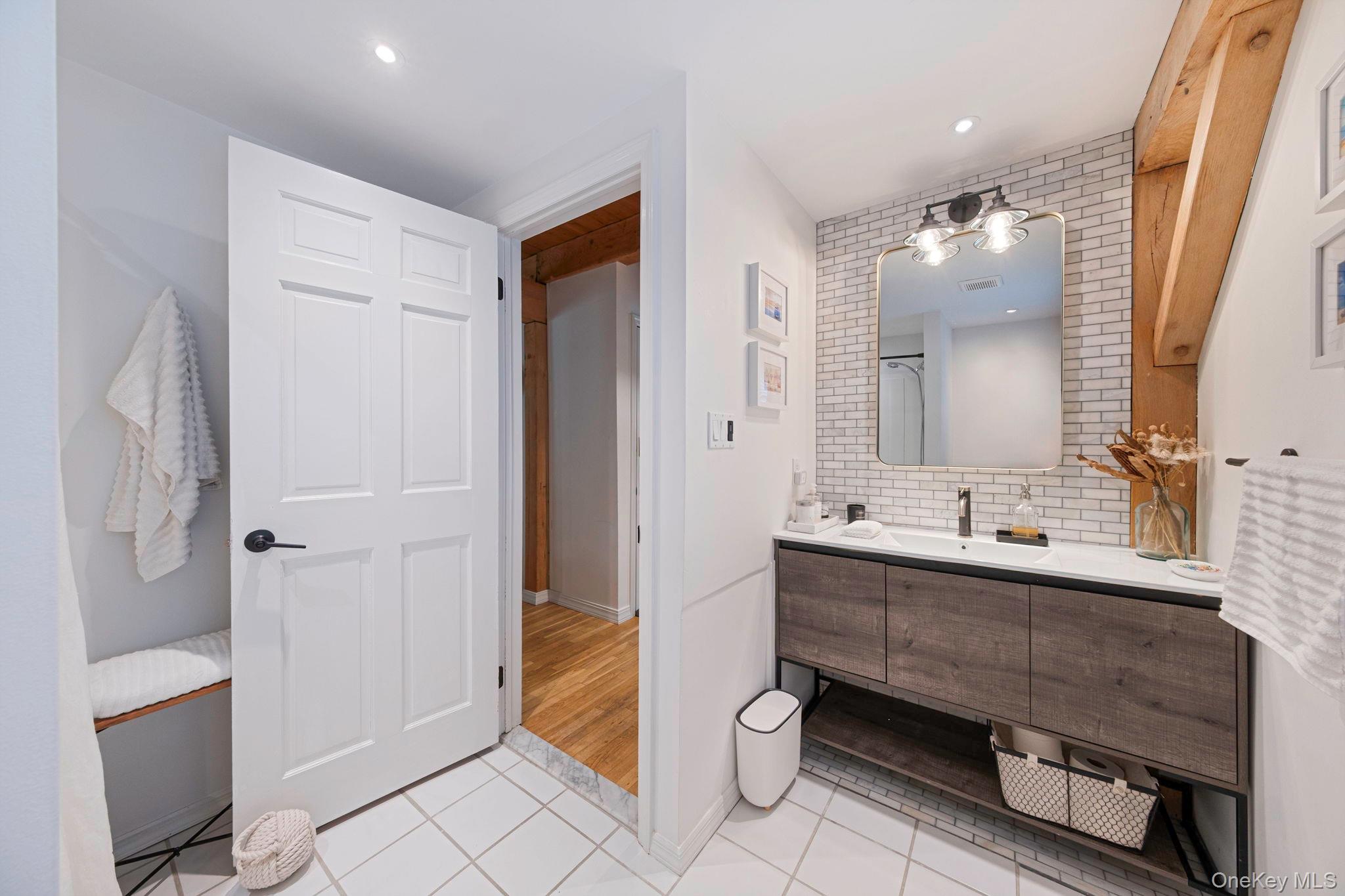 40 Linda Lane, Riverhead, NY 11901