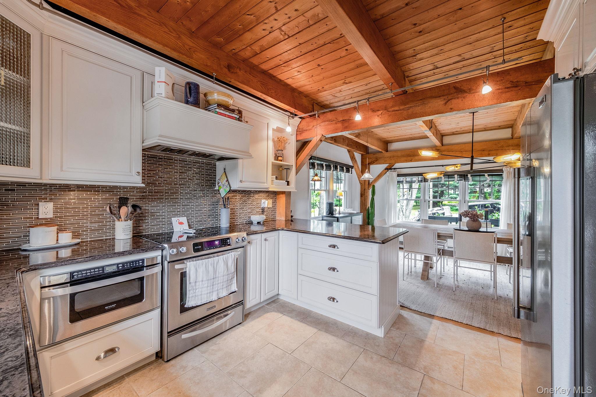 40 Linda Lane, Riverhead, NY 11901