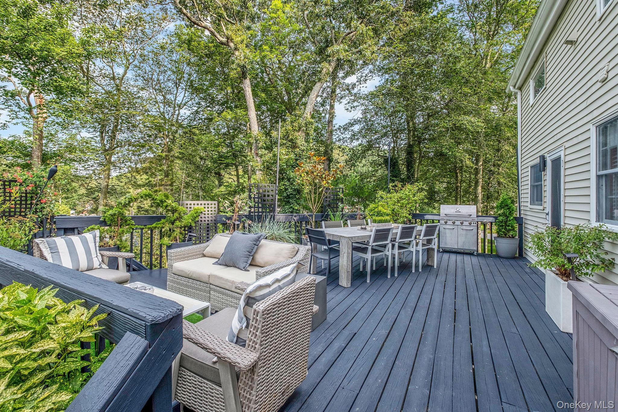 40 Linda Lane, Riverhead, NY 11901