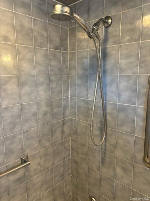 134 Veronica Lane, North Babylon, NY 11703