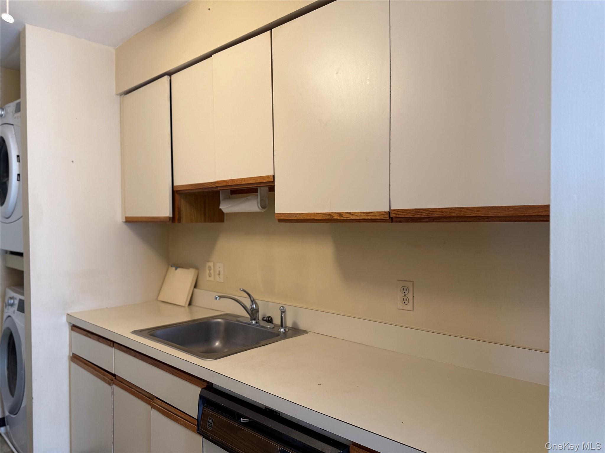 3110 Pine Cone Court, Poughkeepsie, NY 12603