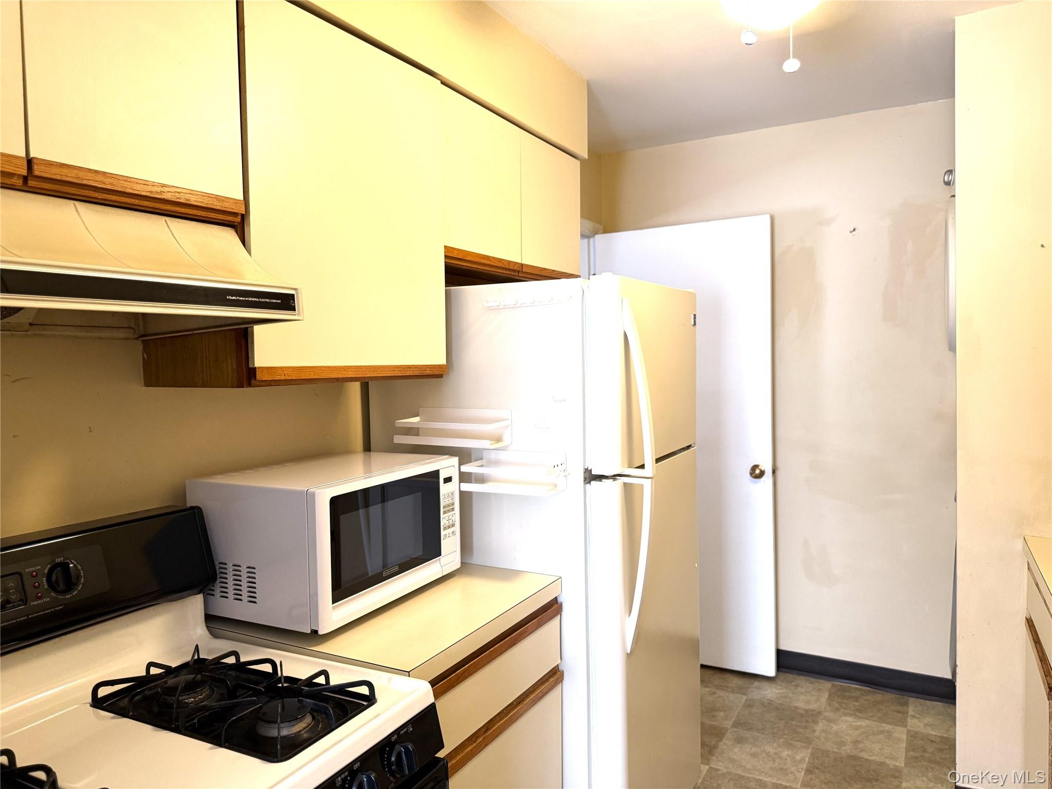 3110 Pine Cone Court, Poughkeepsie, NY 12603