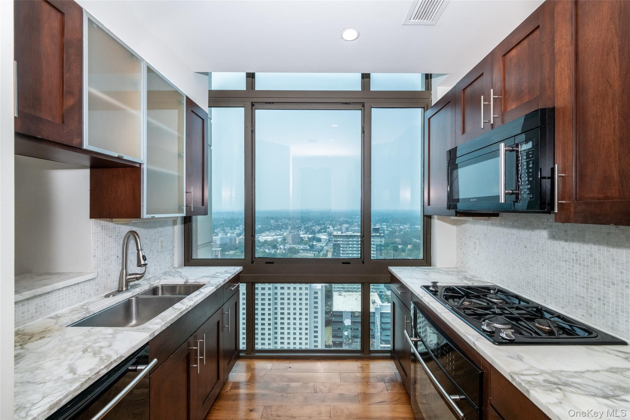 175 Huguenot Street # PH204, New Rochelle, NY 10801