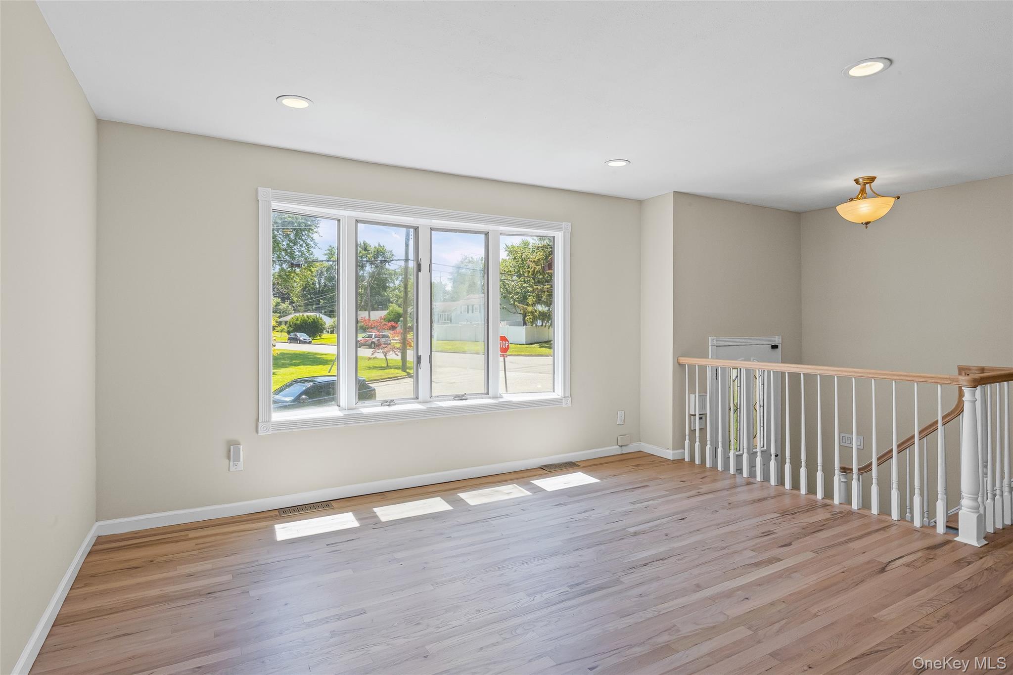 2401 Race Avenue, Medford, NY 11763