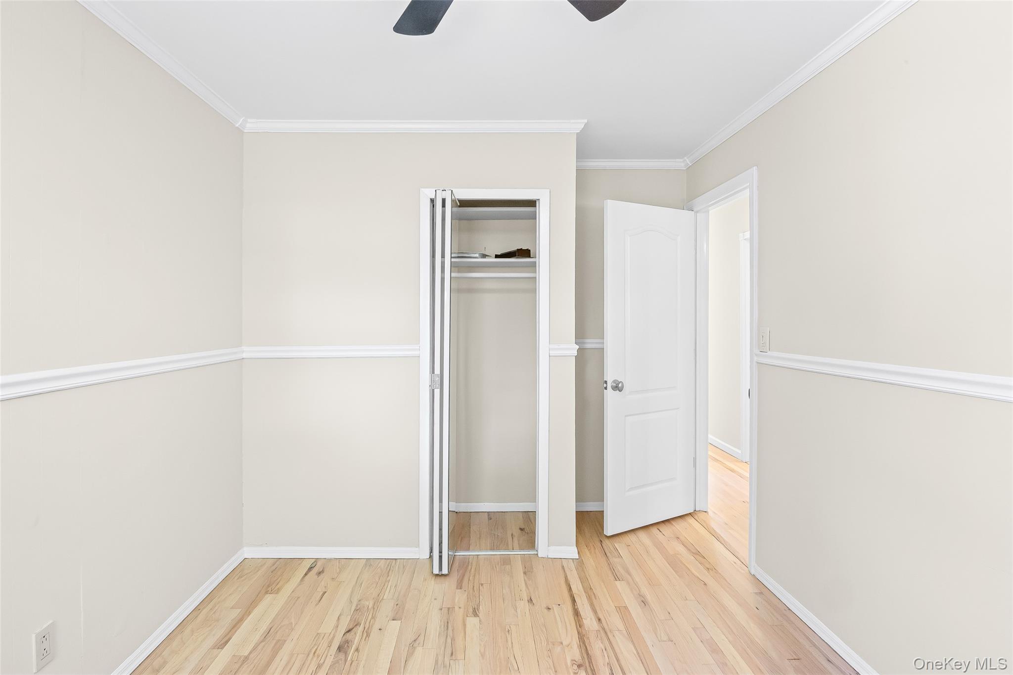 2401 Race Avenue, Medford, NY 11763